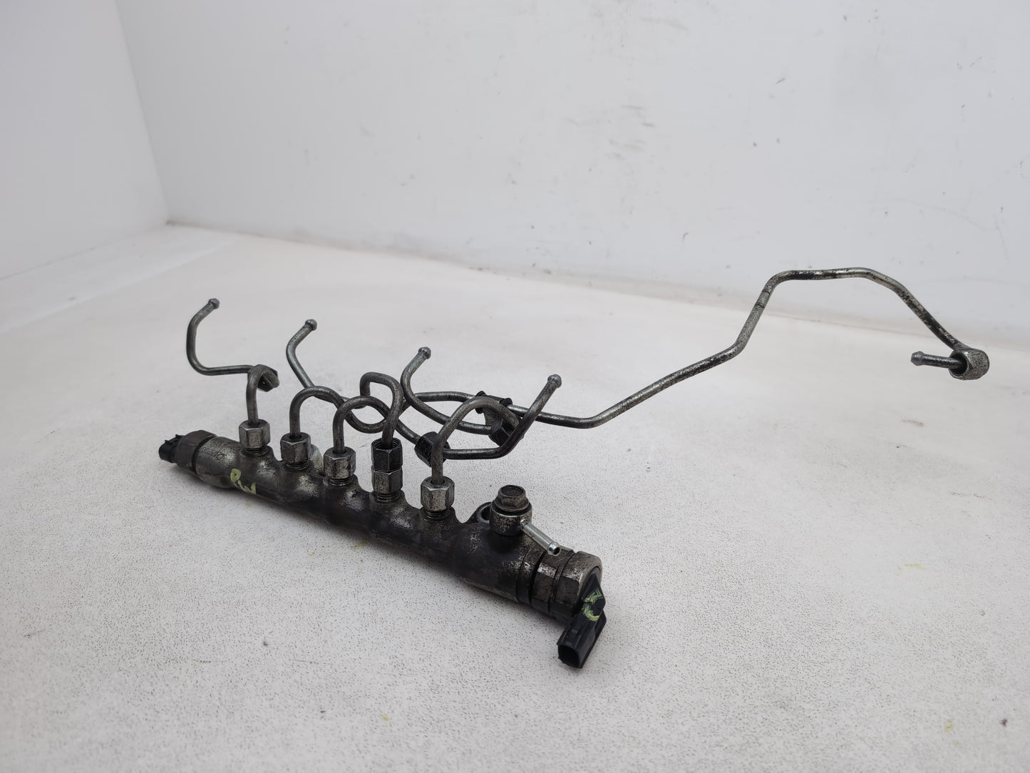 Fuel Rail 2