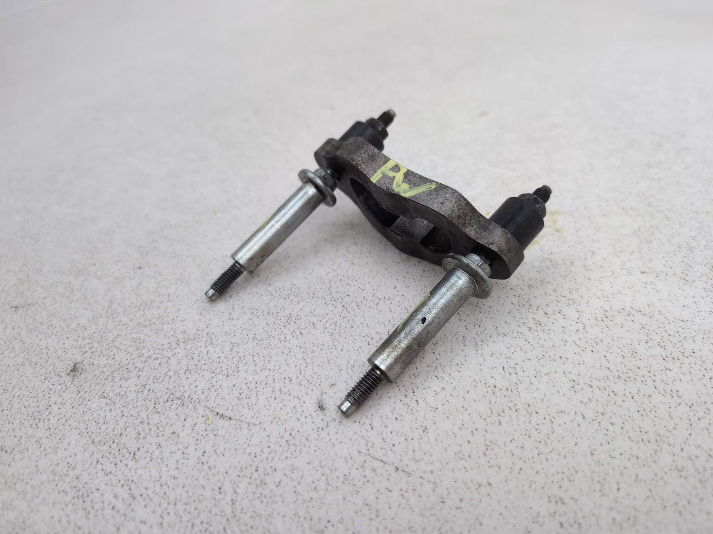 Engine Mounting Bracket 2