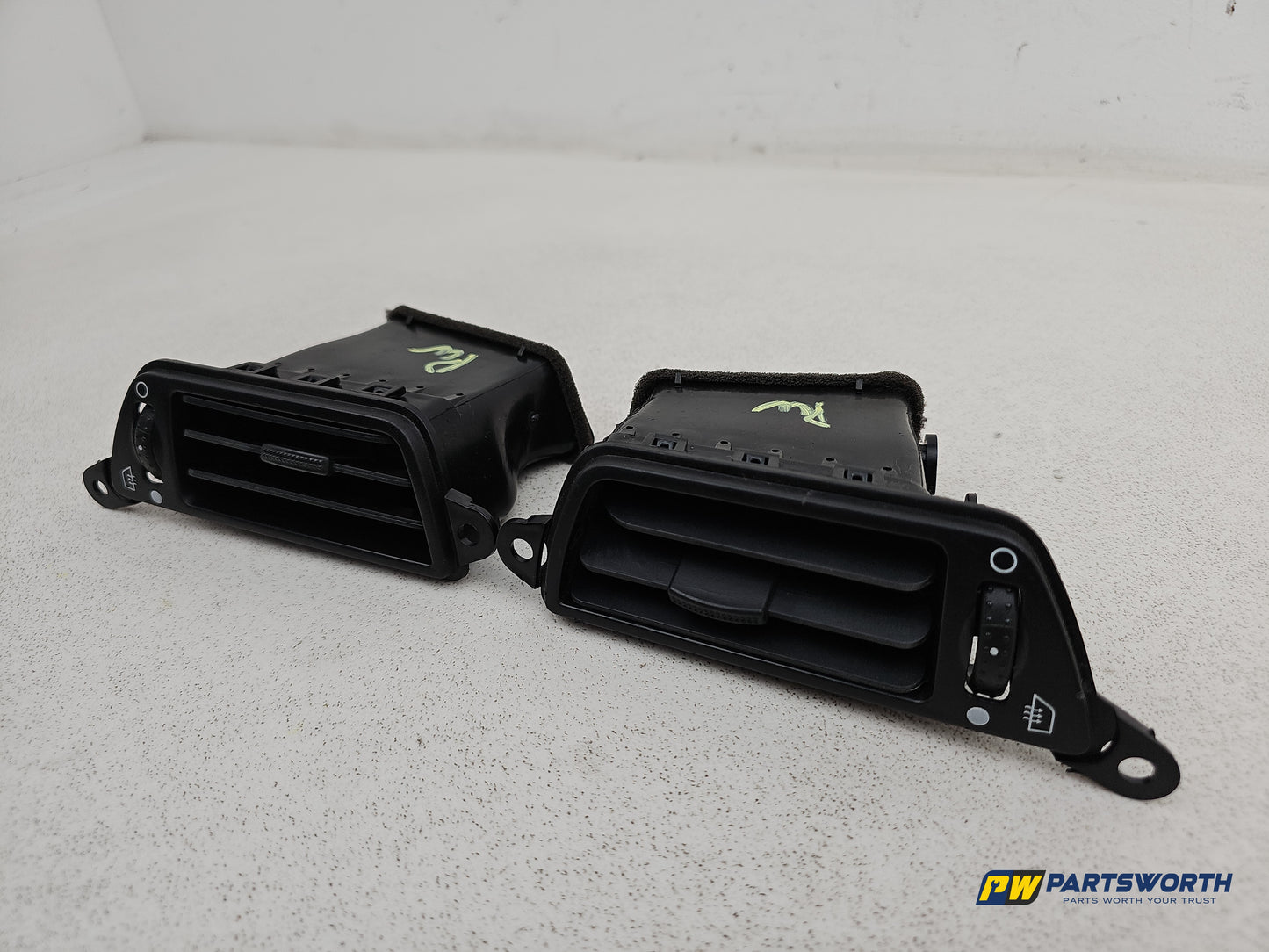 Dashboard Trim With Air Vent  2