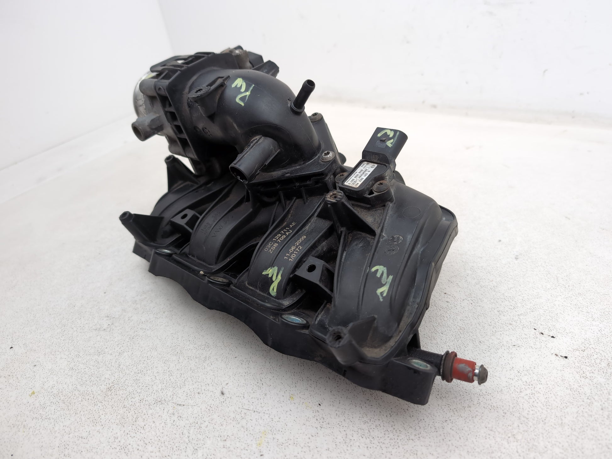 Engine Inlet Manifold 2