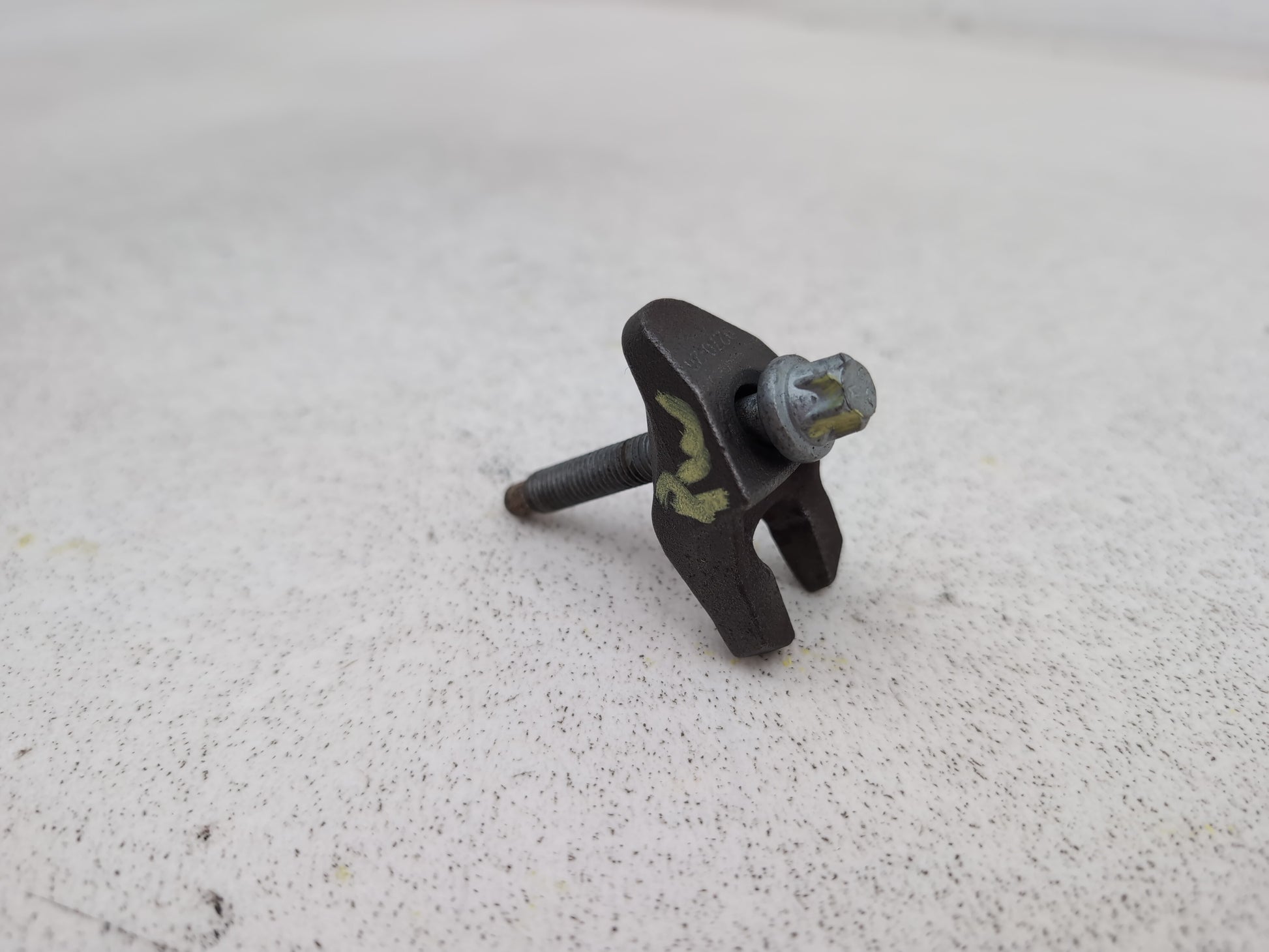 Engine Mounting Bracket 2