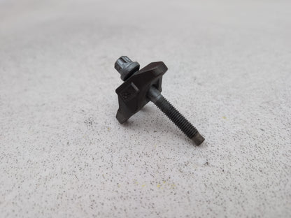 Engine Mounting Bracket 2
