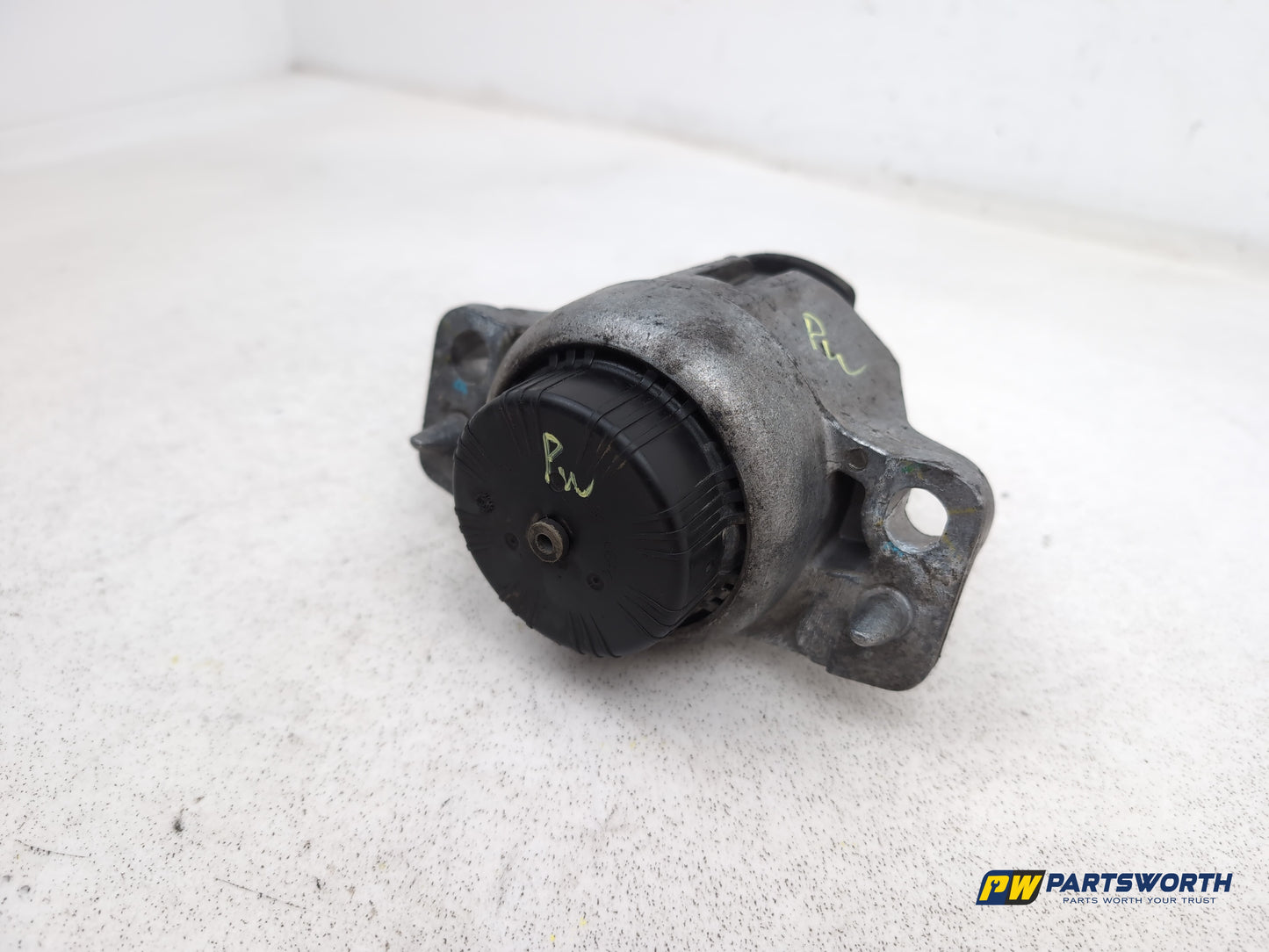 Engine Mounting RH 2