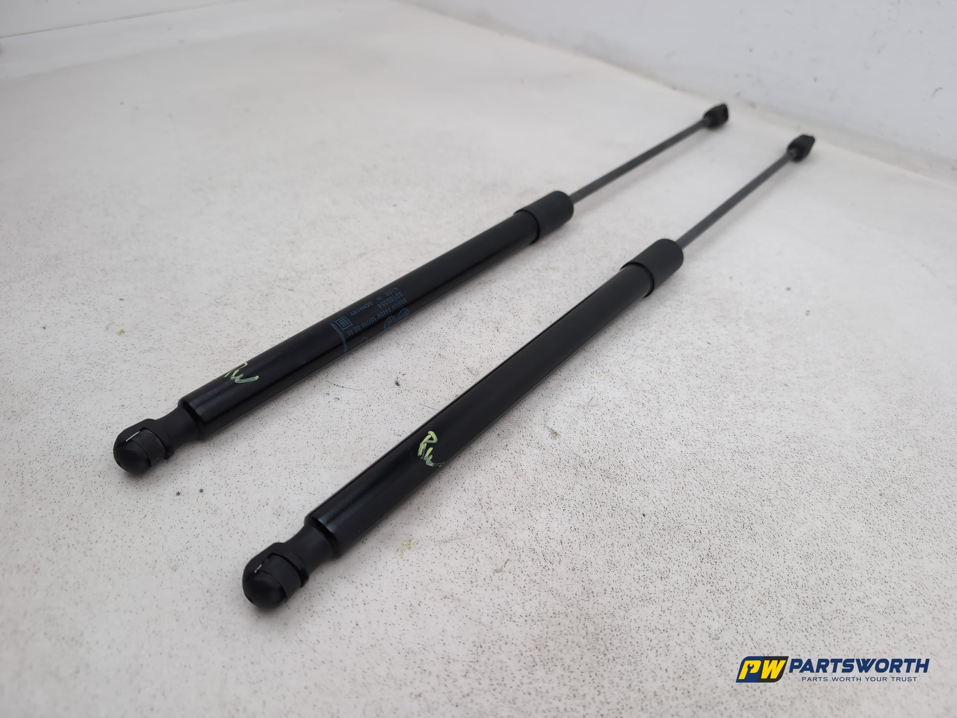 Tailgate Support Strut 2