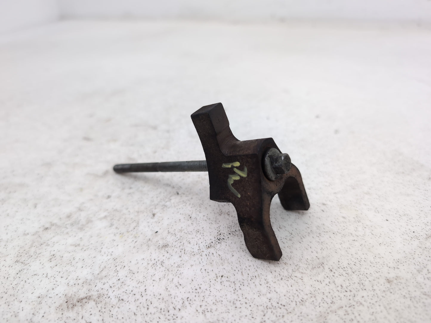 Engine Mounting Bracket 2