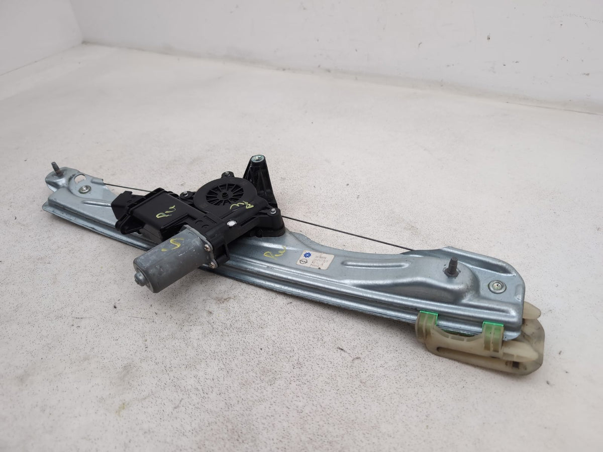 Door Rear Window Regulator RH 2