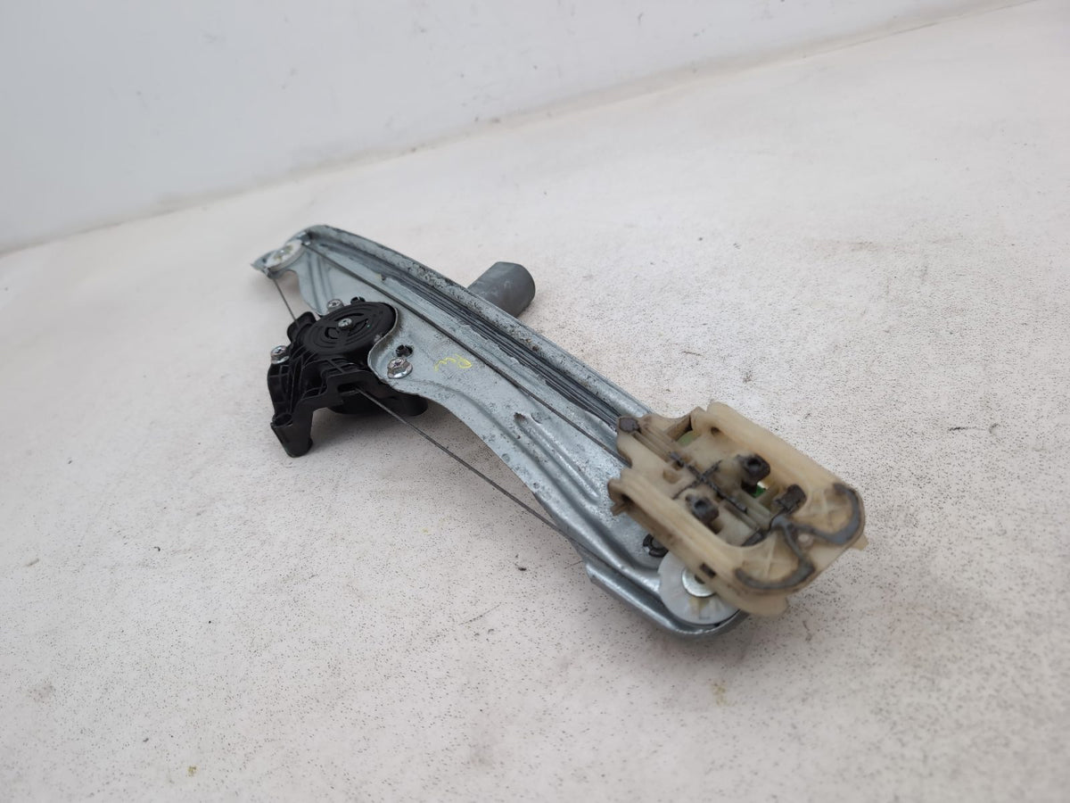 Door Rear Window Regulator RH 8