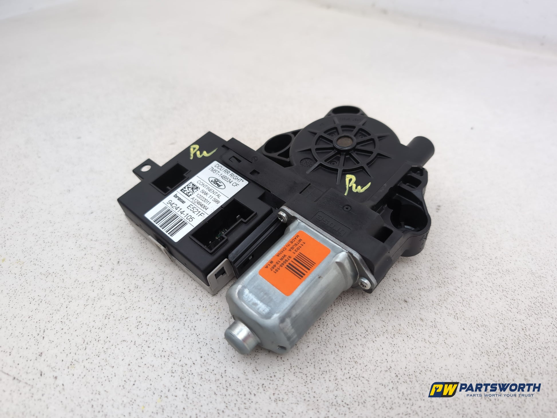 Door Rear Window Regulator RH 2