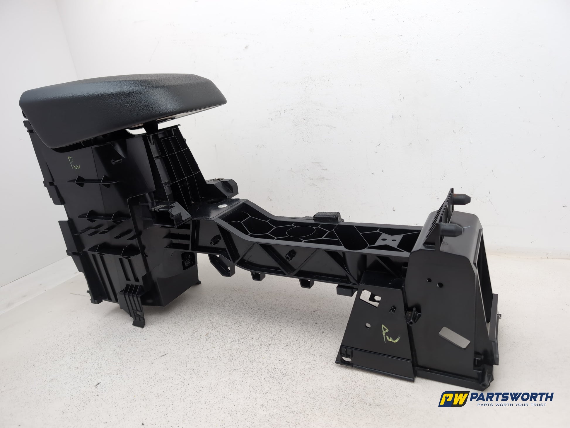 Centre Console Armrest 2