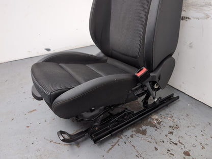 Vauxhall Insignia Sri Vx-Line Nav T D Seat Front Rh Driver Side 2015-2026 - photo 2