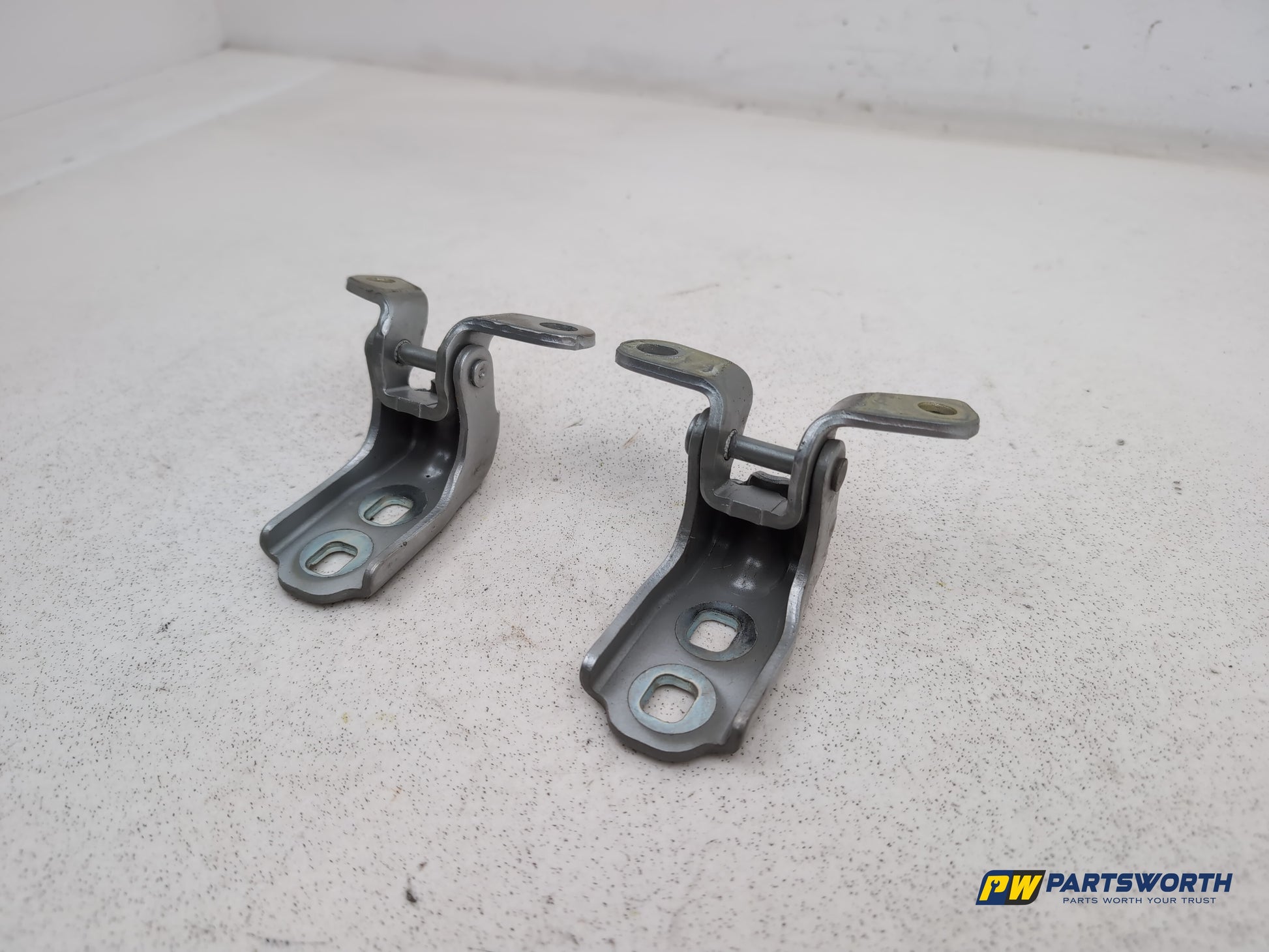 RH Front Door Hinge Pair  2