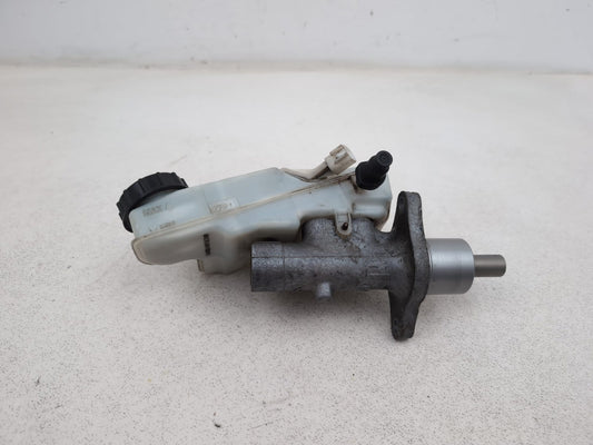 Brake Master Cylinder Assembly 2