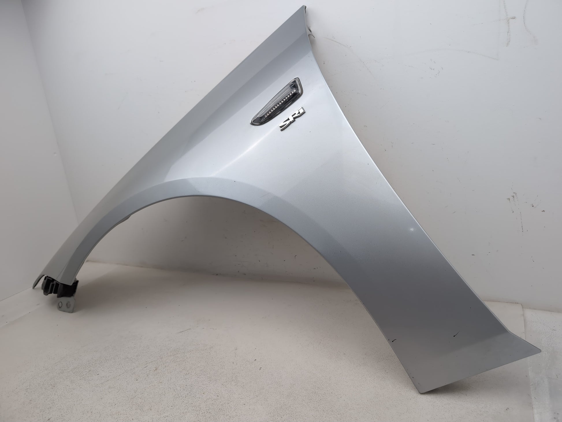 Wing Front LH 2