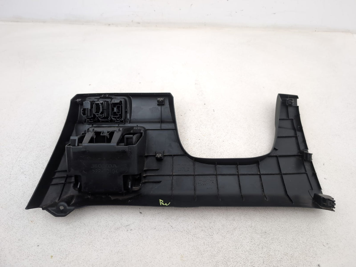 Glove Compartment Lid RH 7