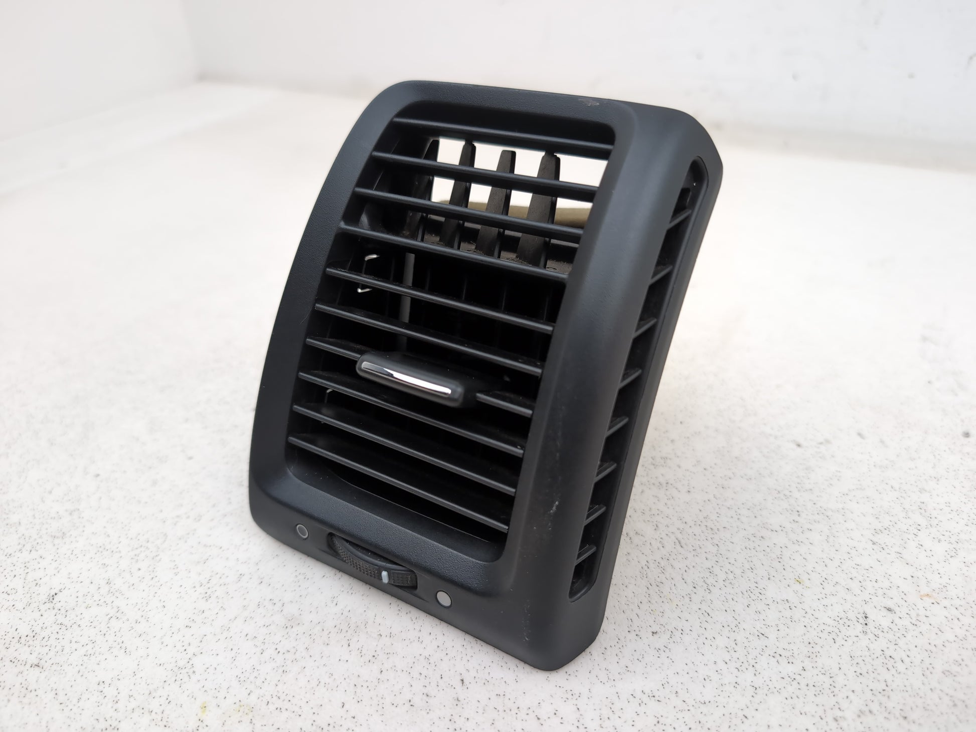 Honda Accord Ex I-Vtec Front Driver Side Air Vent E6165131100 2008-2012 - photo 2