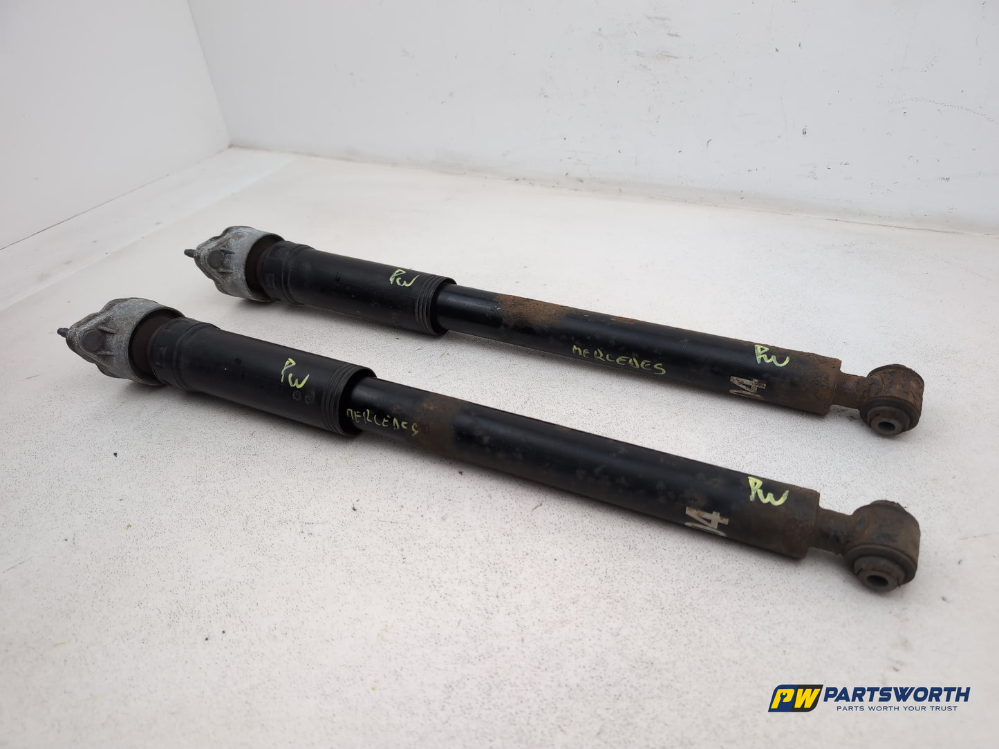 Mercedes-Benz C250 Amg Sport Ed125 Cdi Shock Absorber Rear Pair A2043260598 - photo 2