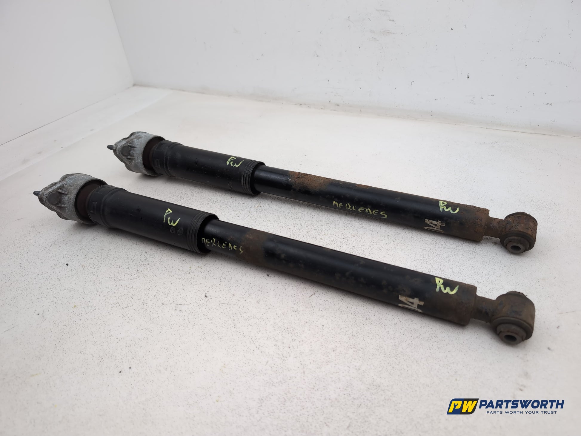 Mercedes-Benz C250 Amg Sport Ed125 Cdi Shock Absorber Rear Pair A2043260598 - photo 2