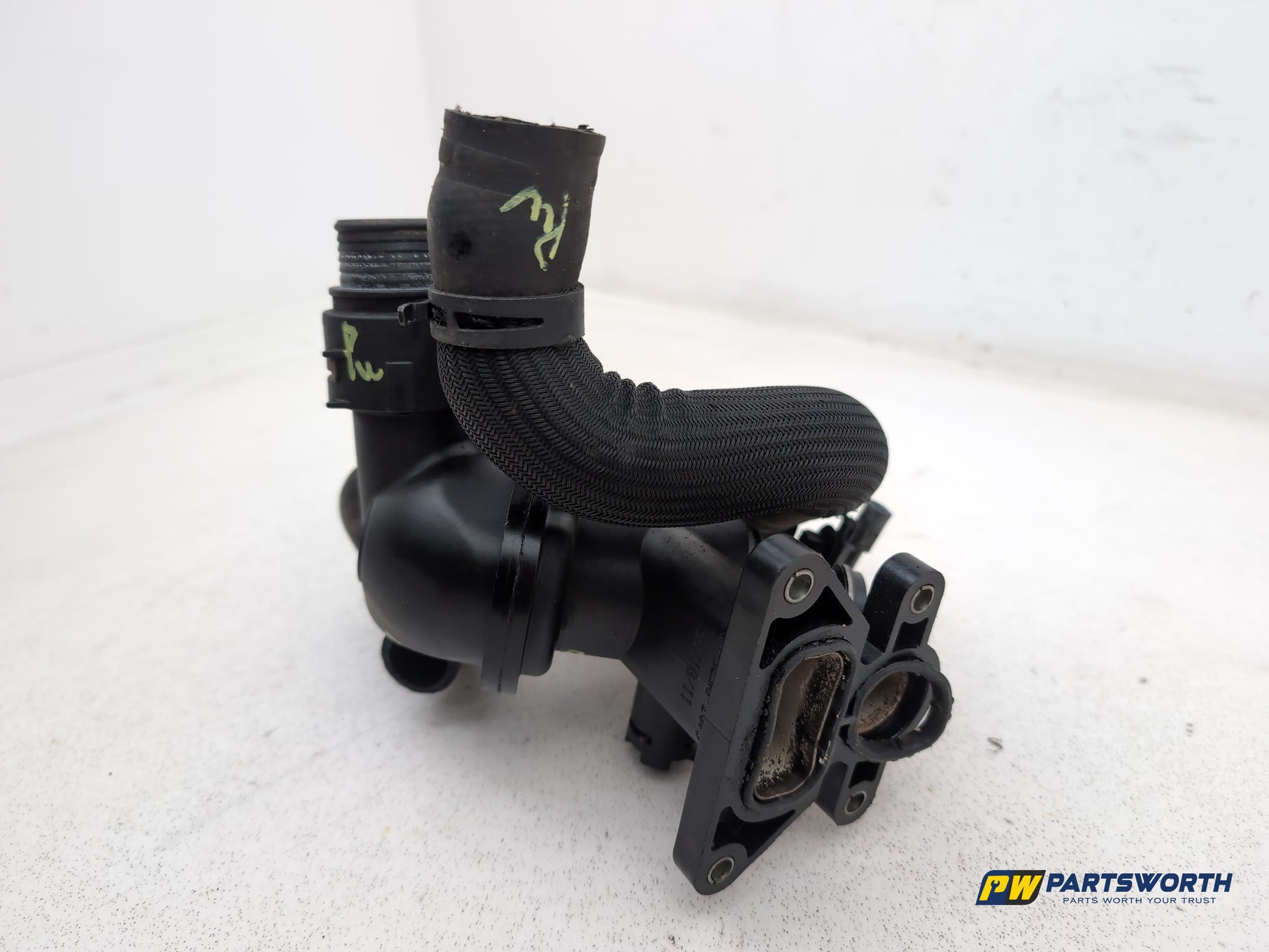 Jaguar Xe Prestige D Auto Thermostat Housing W584a 2015-2021 - photo 2