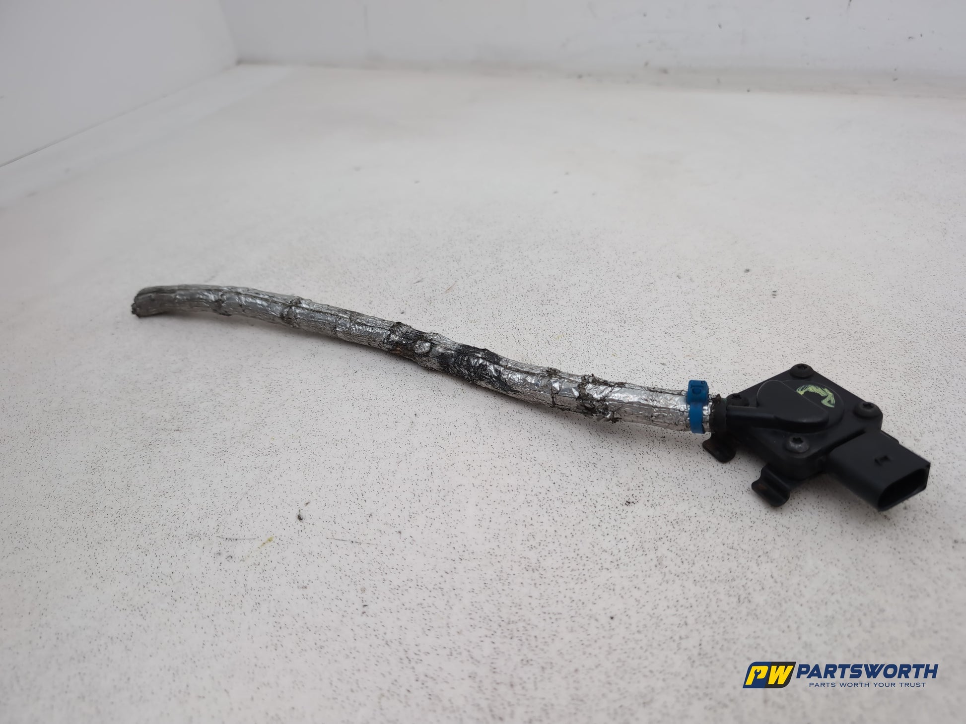 Bmw X5 E53 E60 E70 E87 E90 E91 Pressure Sensor Exhaust Sensor Unit 7789219 - photo 2