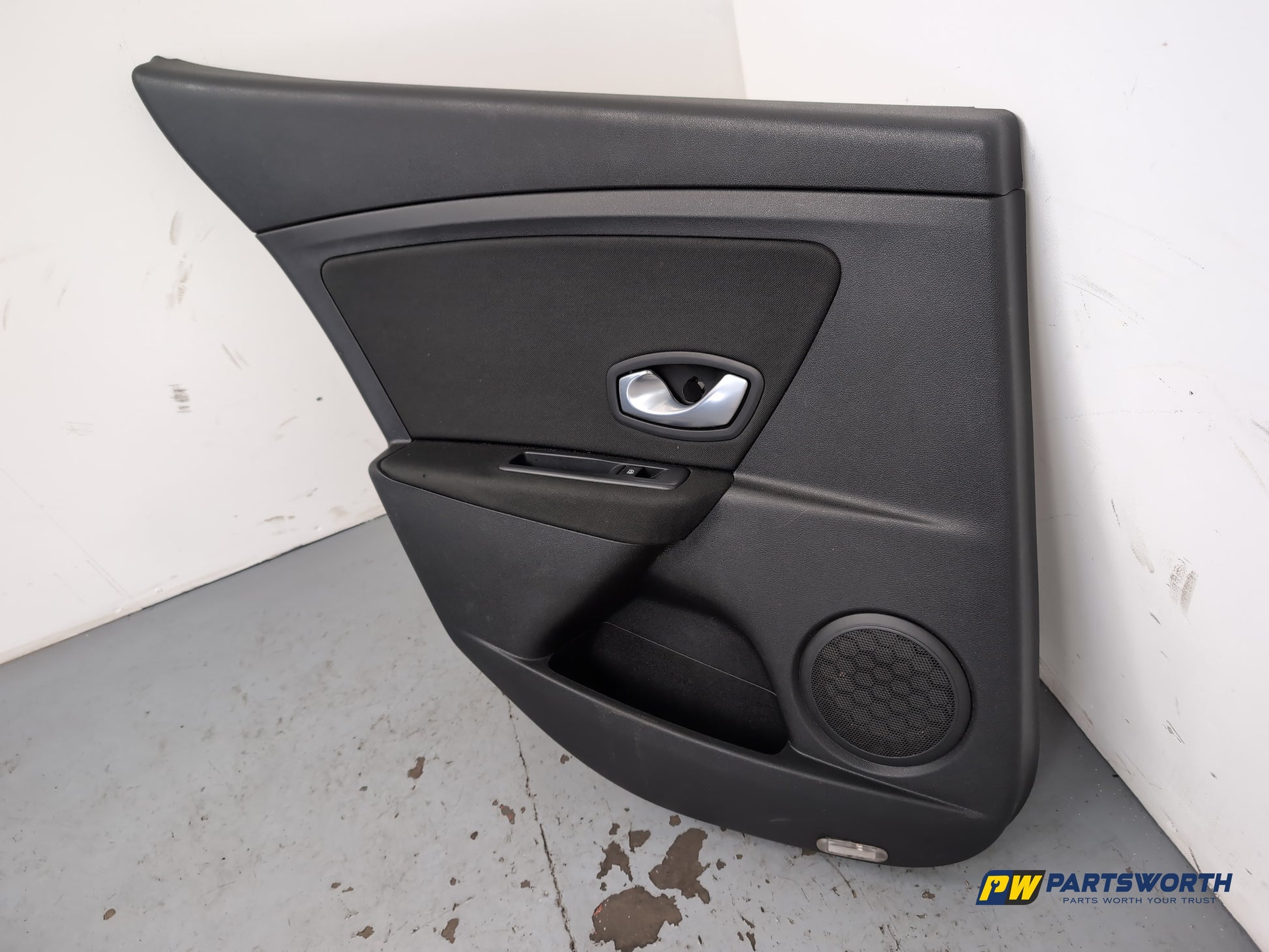 Renault Megane Expression Vvt 110 Rear Left Door Card 2008-2015 - photo 2