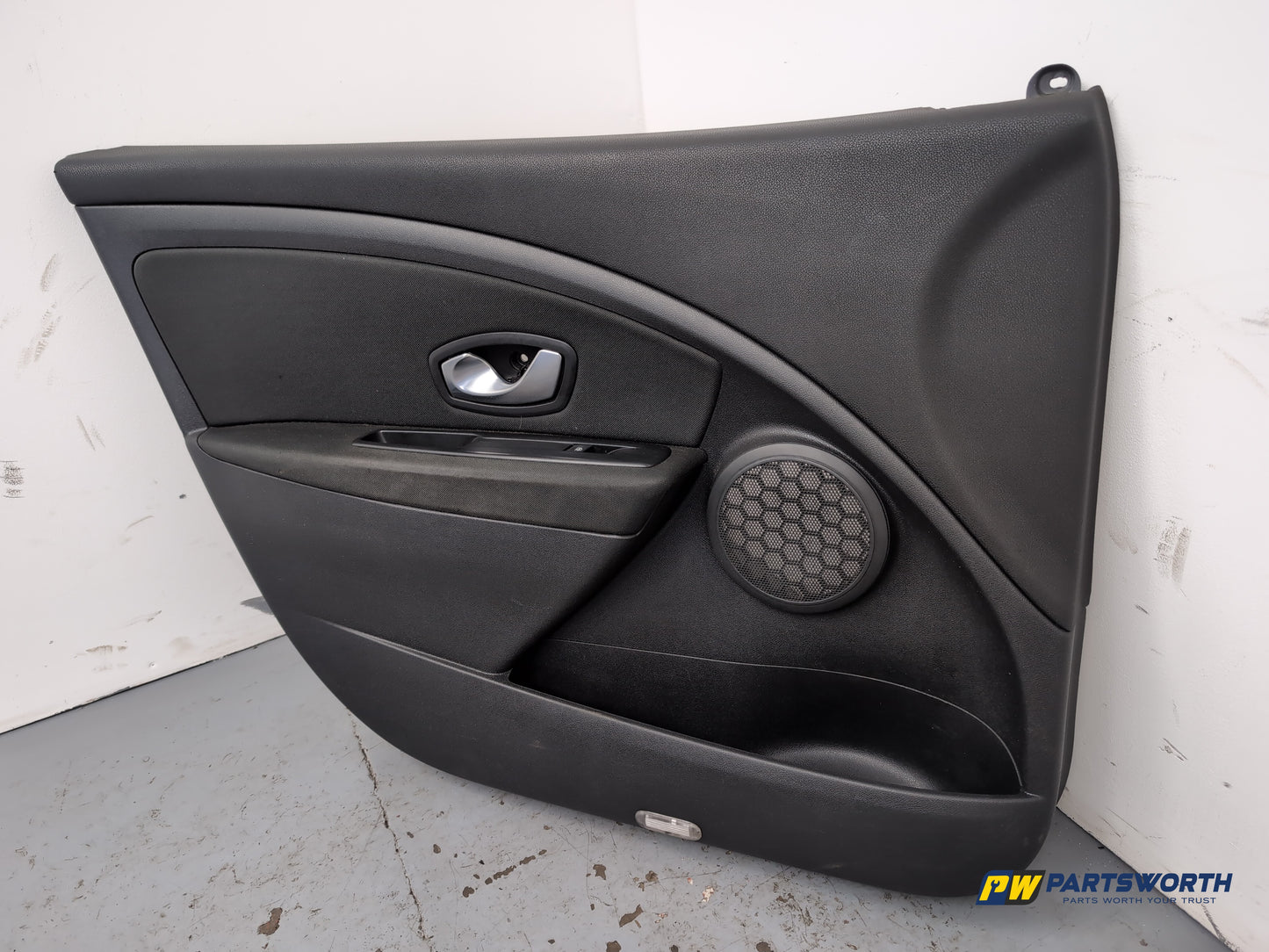 Renault Megane Expression Vvt 110 Front Right Driver Door Card 2008-2015 - photo 2