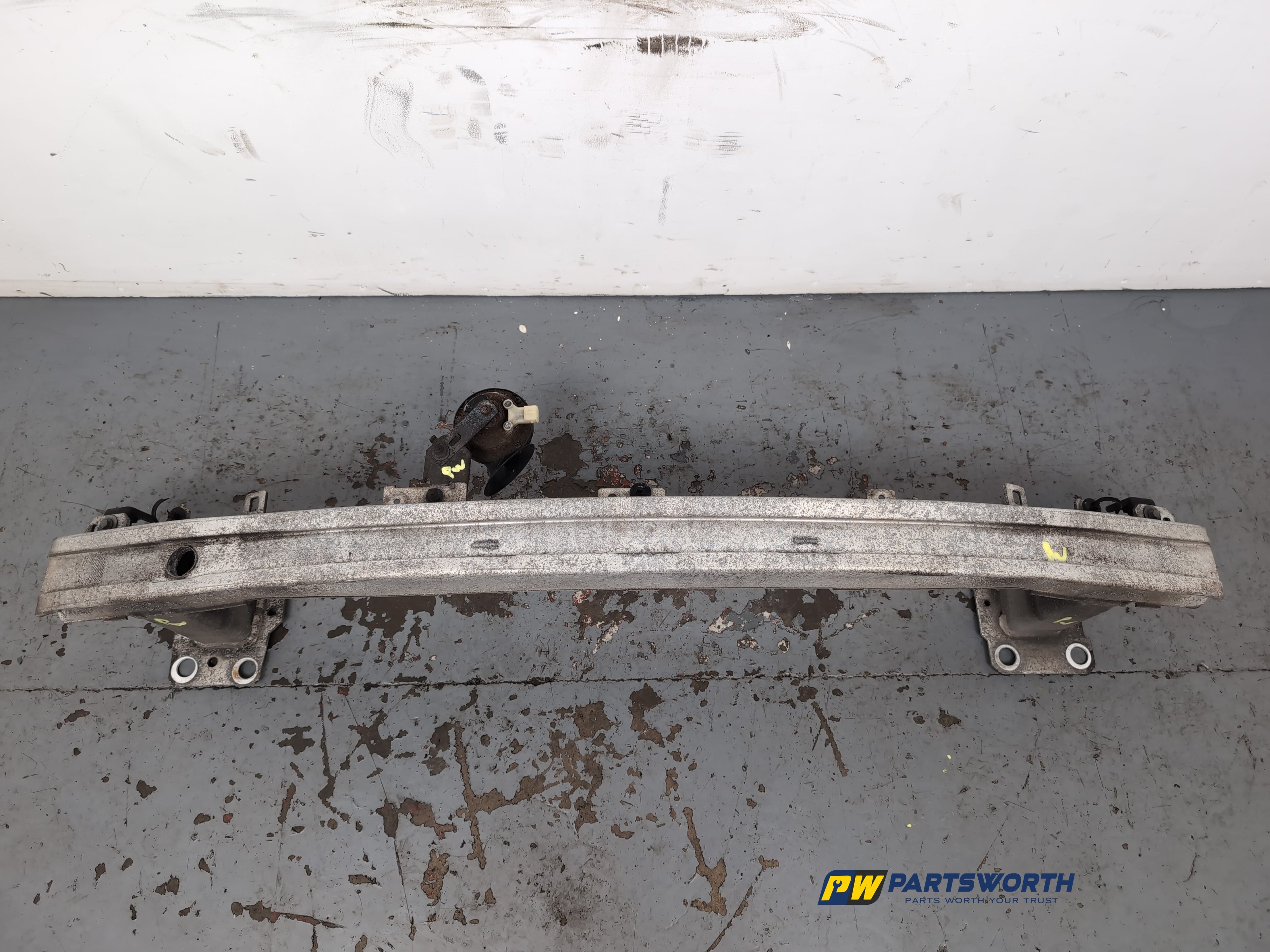 Renault Megane Expression Vvt 110 Bumper Front Reinforcement 2008-2015
