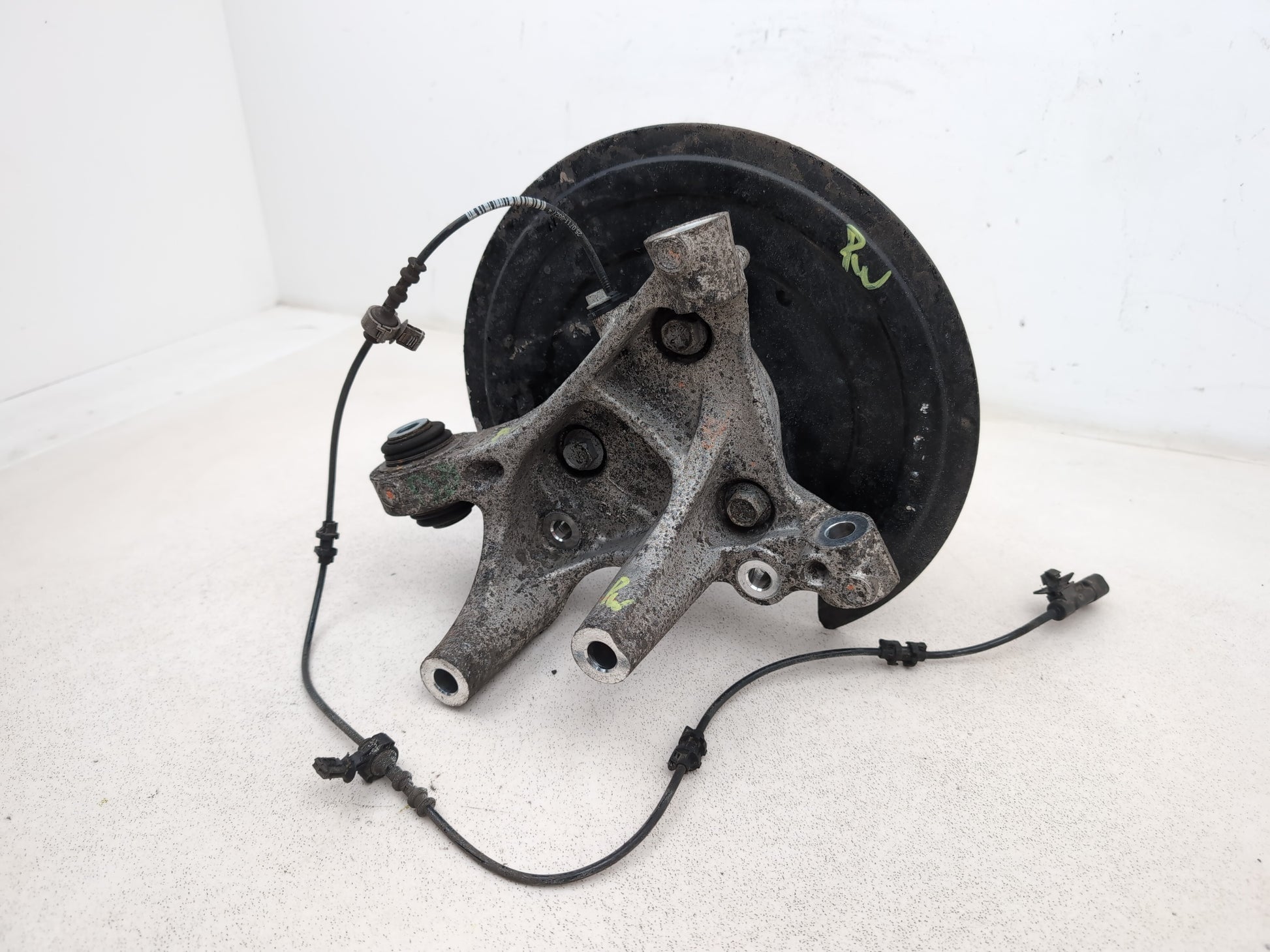 Vauxhall Insignia Sri Vx-Line Nav Wheel Hub Rear Lh Passenger Side 2017-2026 - photo 2