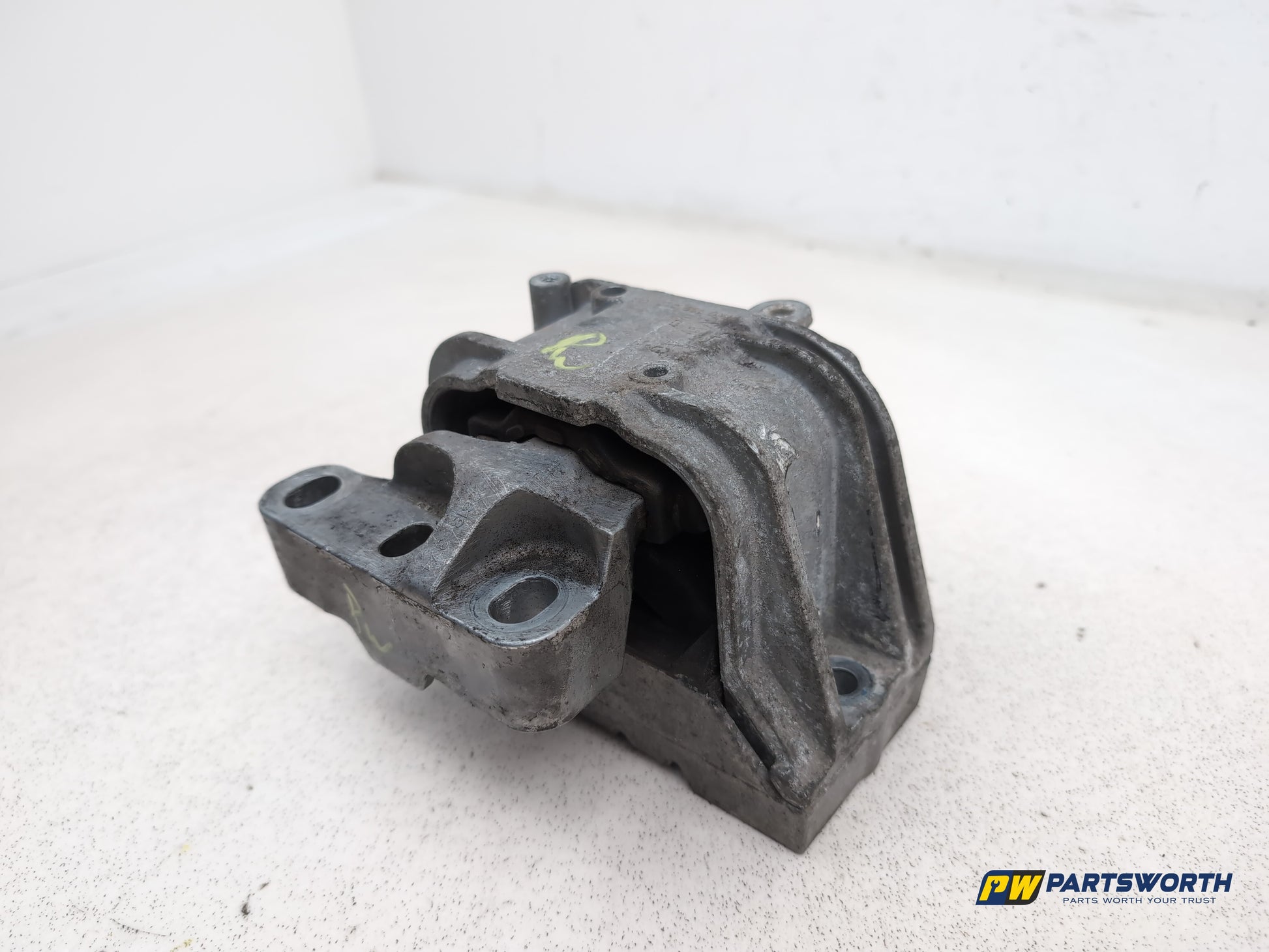 Audi A3 Sport Tfsi Engine Mount 3618374 1k019926z - photo 2