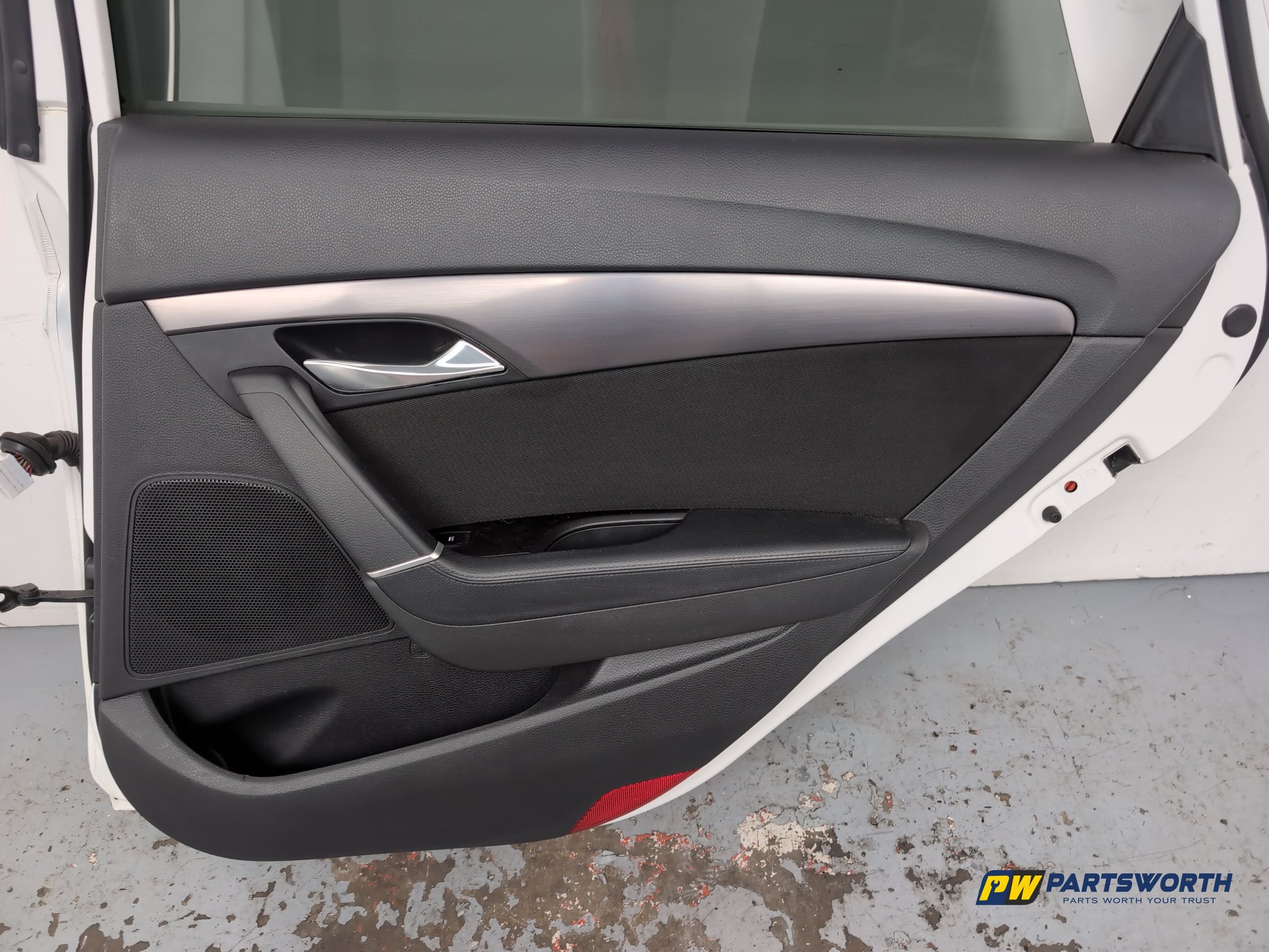 Hyundai I40 Style Crdi 2012 Door Rear Rh White Pw6 - photo 10