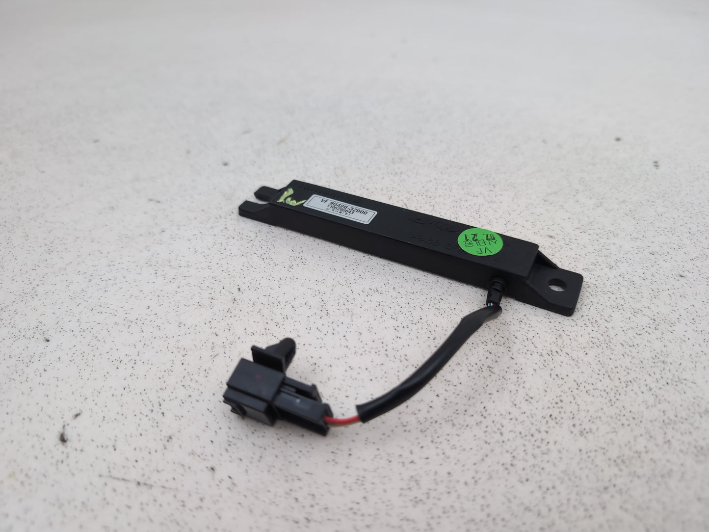 Hyundai I40 Style Crdi 2012 Antenna Amplifier 95420-3z000 - photo 2