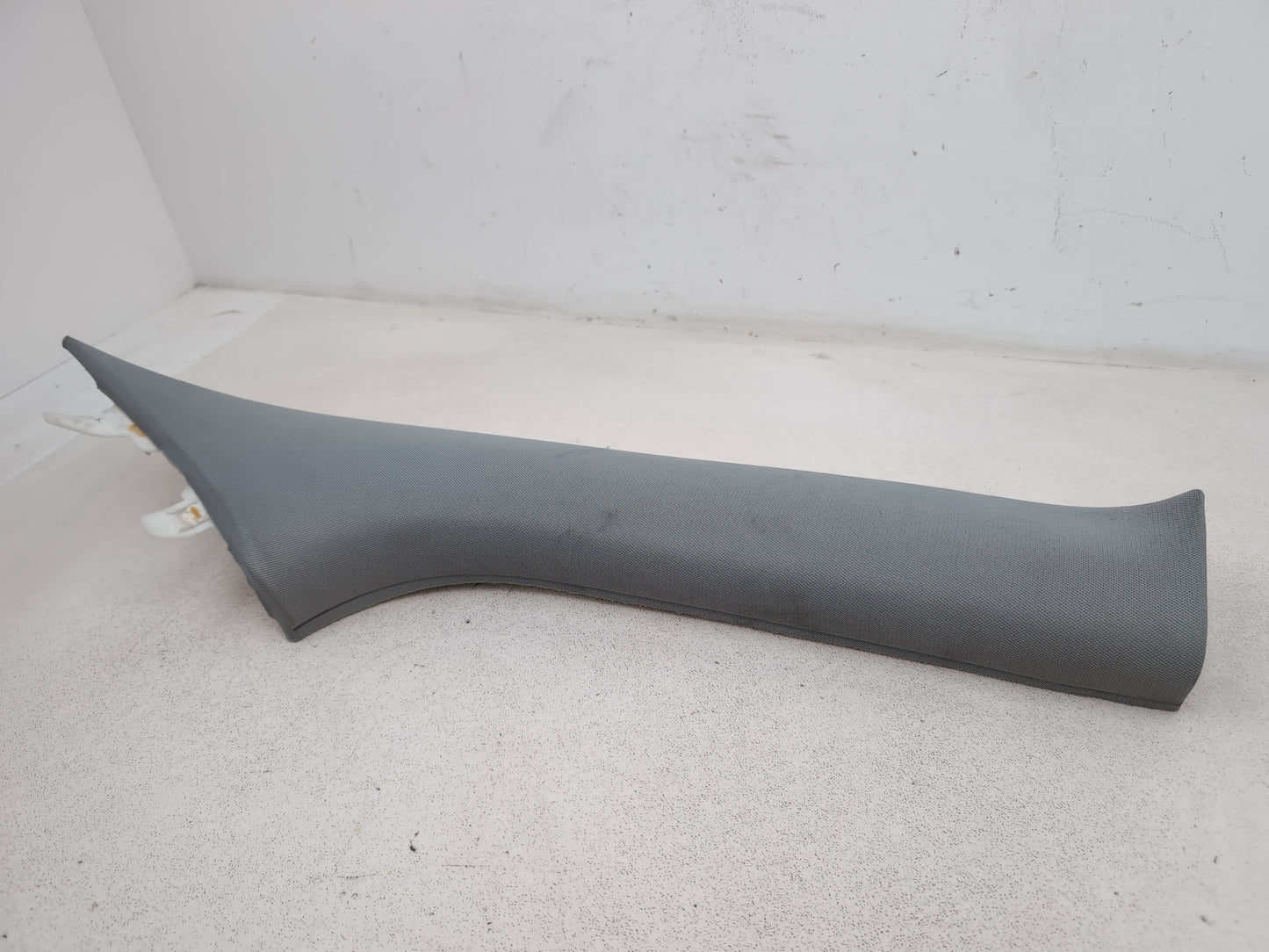 Hyundai I40 Style Crdi 2012 Rh A Pillar Trim 85820-3z000 - photo 2
