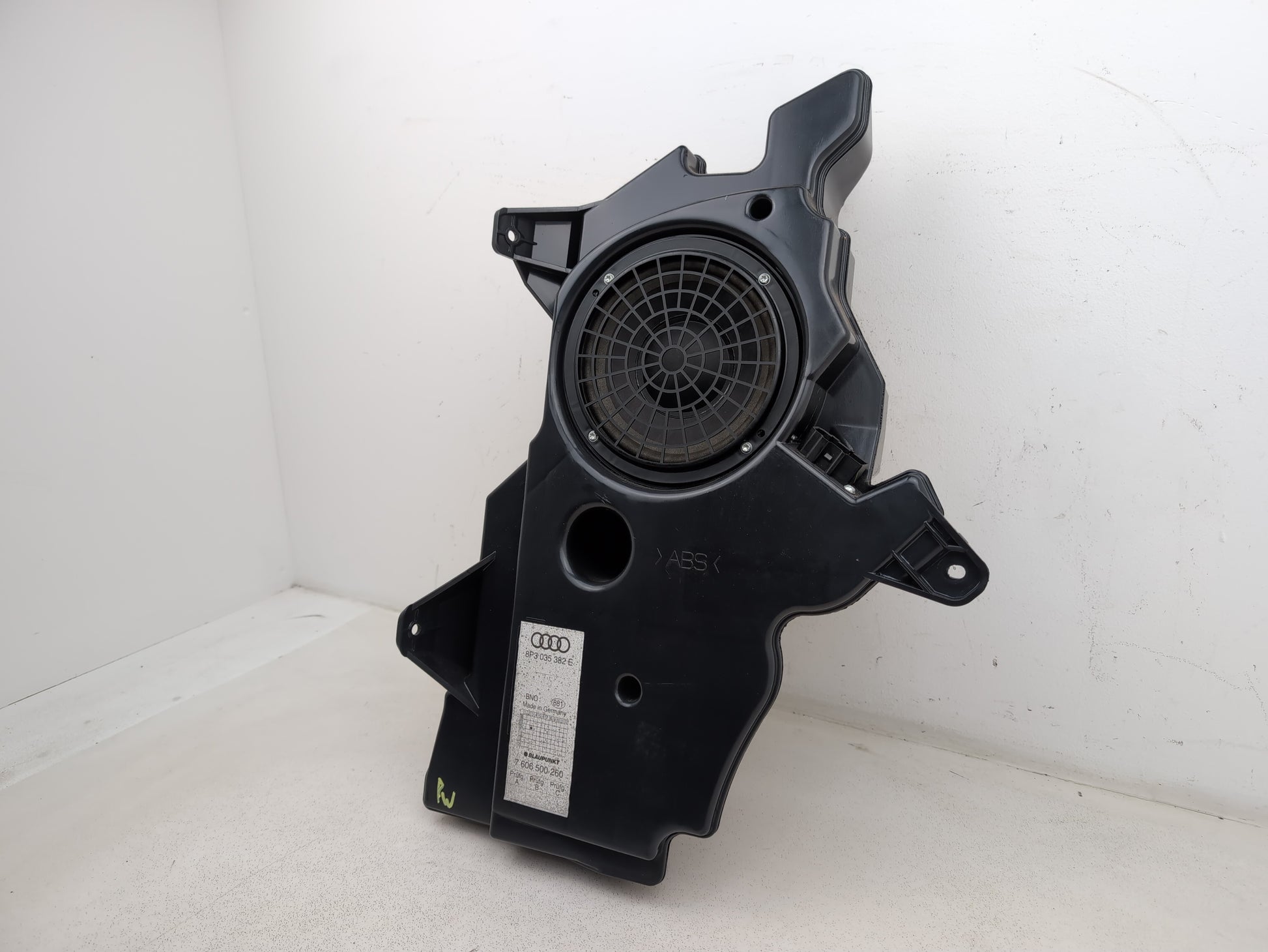 Audi A3 8p Boot Trunk Subwoofer Rear Bass Speaker 8p3035382e - photo 2
