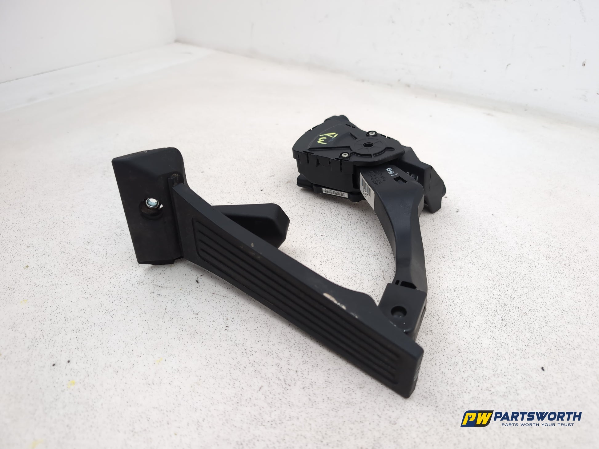 Hyundai I40 Style Crdi 2012 Accelerator Throttle Pedal 32727-2t900 - photo 2
