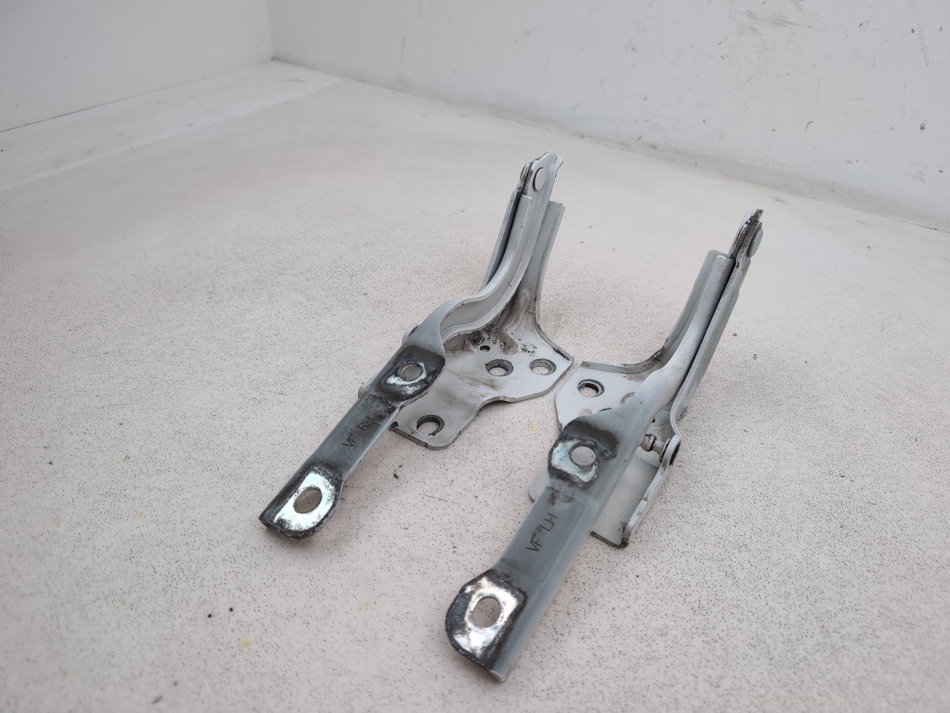 Hyundai I40 Style Crdi Bonnet Hinges Pair White Crystal Pearl Pw6 2011-2019 - photo 2