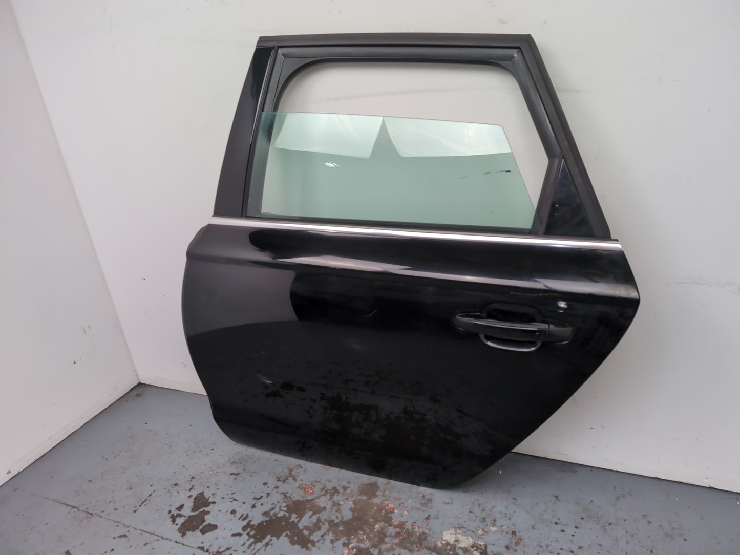 Door Rear LH 2