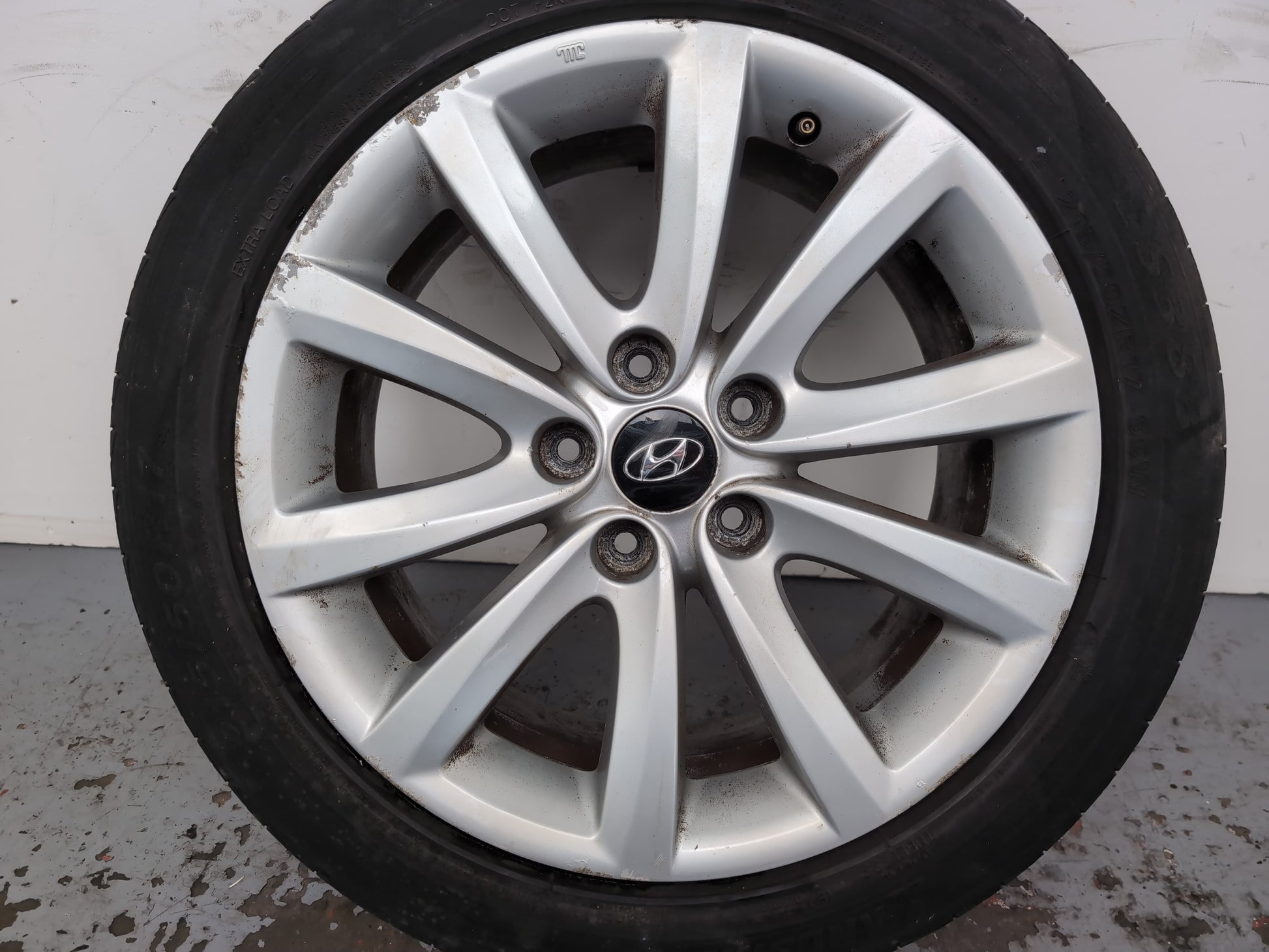 Hyundai I40 Style Crdi Wheel With Tyre 215/50 R17 2011-2019 - photo 2