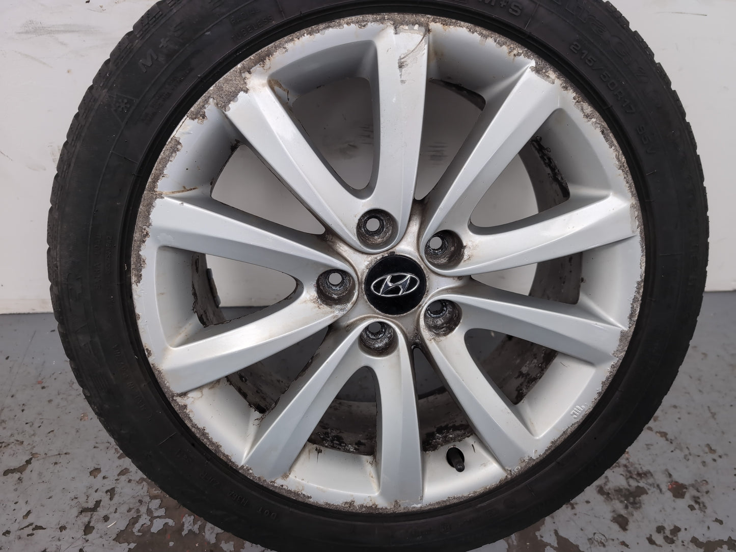Hyundai I40 Style Crdi Wheel With Tyre 215/50 R17 2011-2019 - photo 2