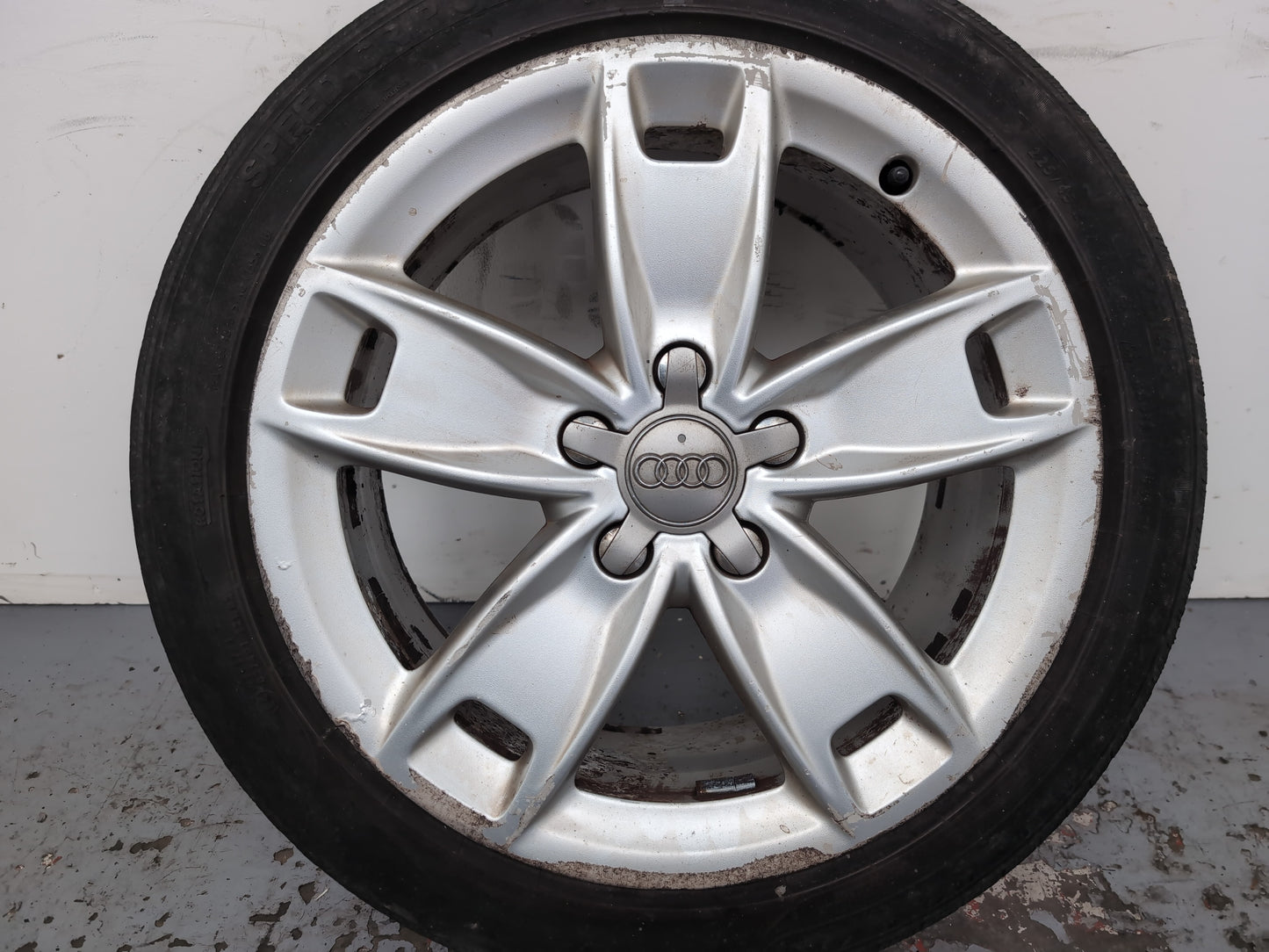 Audi A3 Sport Tfsi Wheel With Tyre 225/45 R17 8p0601025bl - photo 2