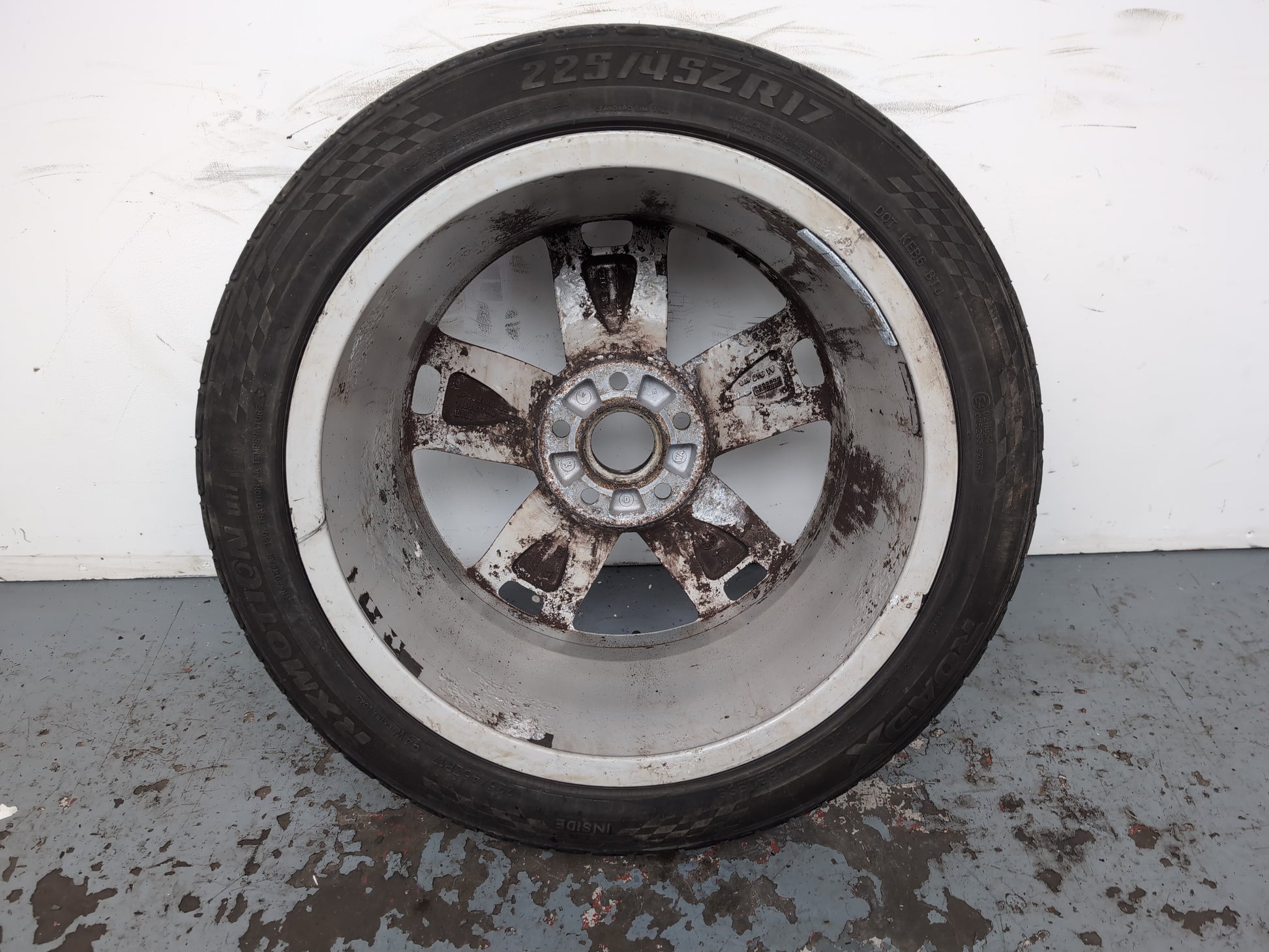 Audi A3 Sport Tfsi Wheel With Tyre 225/45 R17 8p0601025bl - photo 8