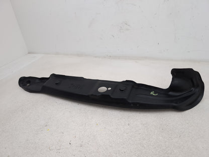 Audi A6 Se Tdi Front Wing Mount Bracket Left Passenger Side 4g0821111 2011-2018 - photo 2