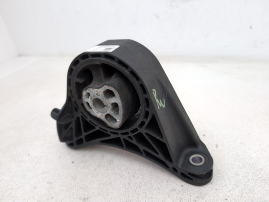 Engine Mounting Bracket 2