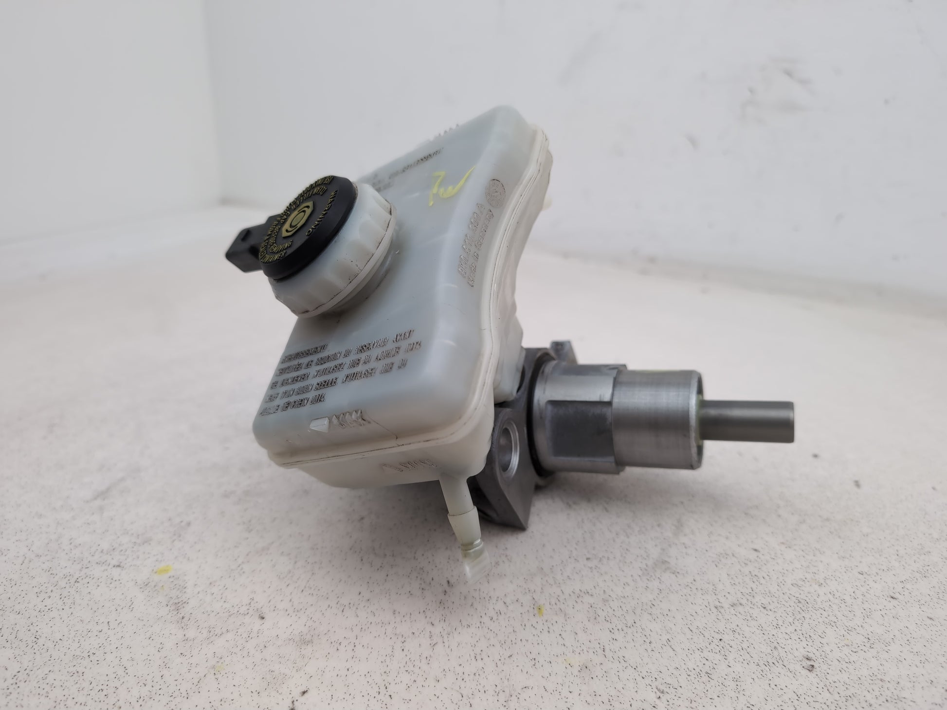 Audi A6 Se Tdi Brake Master Cylinder 2011-2018 - photo 2