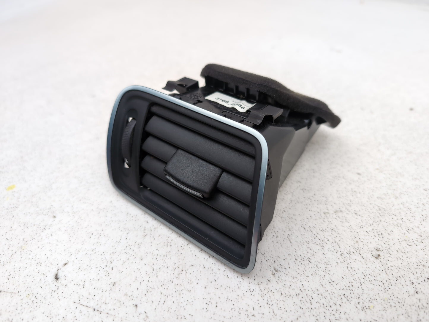 Volkswagen Passat Highline Drivers Side Front Dash Air Vent 3ac819702a 2010-2014 - photo 2