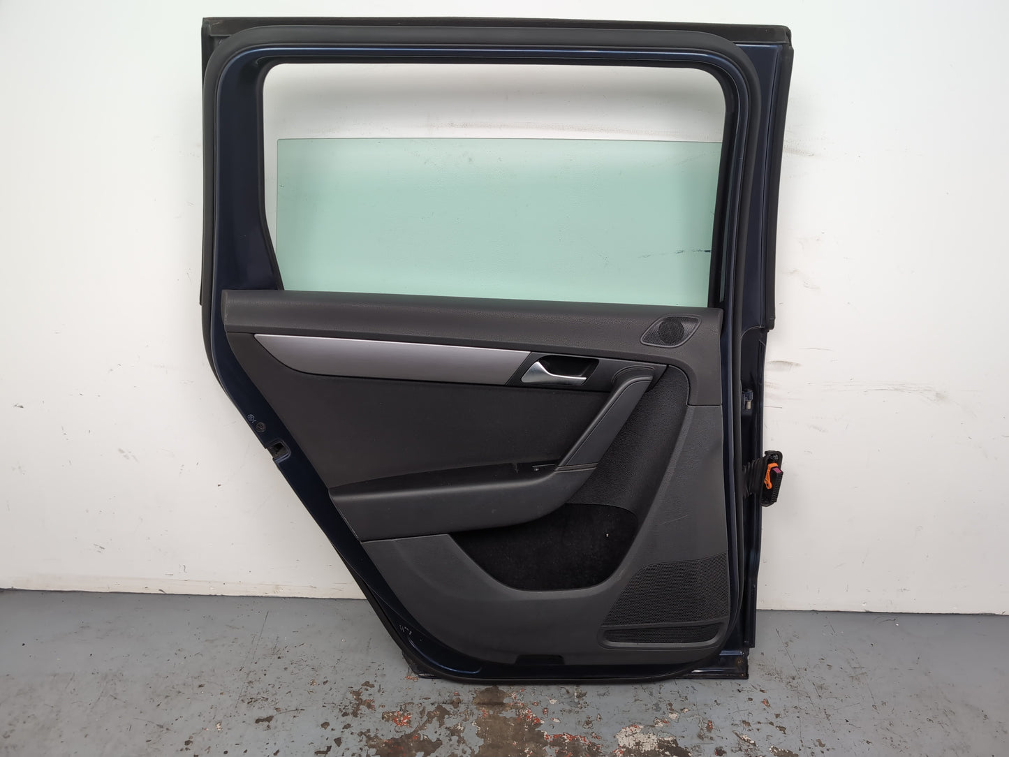 Door Rear LH 8