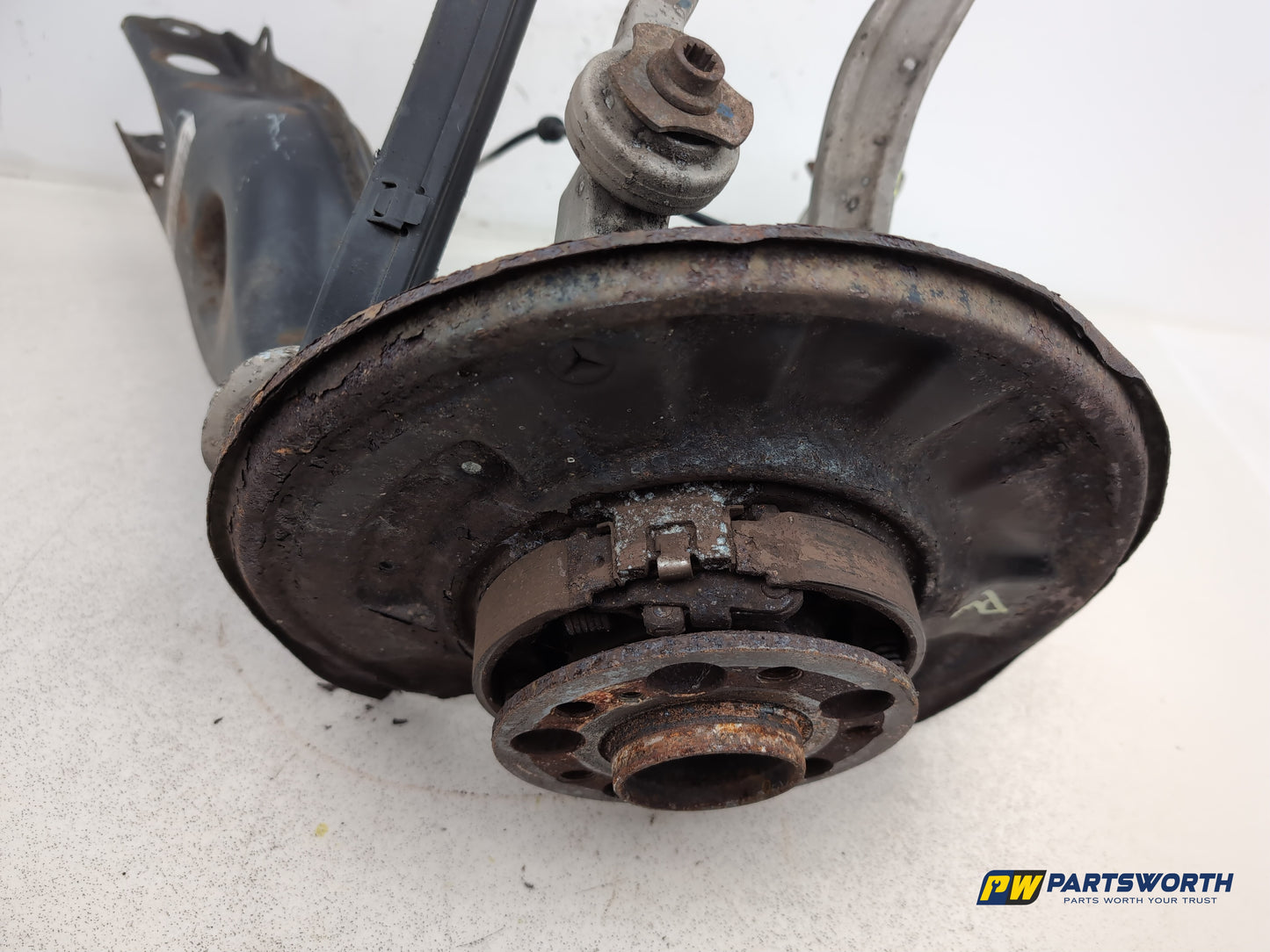 Mercedes-Benz C250 Amg Sport Ed125 Cdi Bcy A Wheel Hub Rear Lh Passenger Side - photo 6
