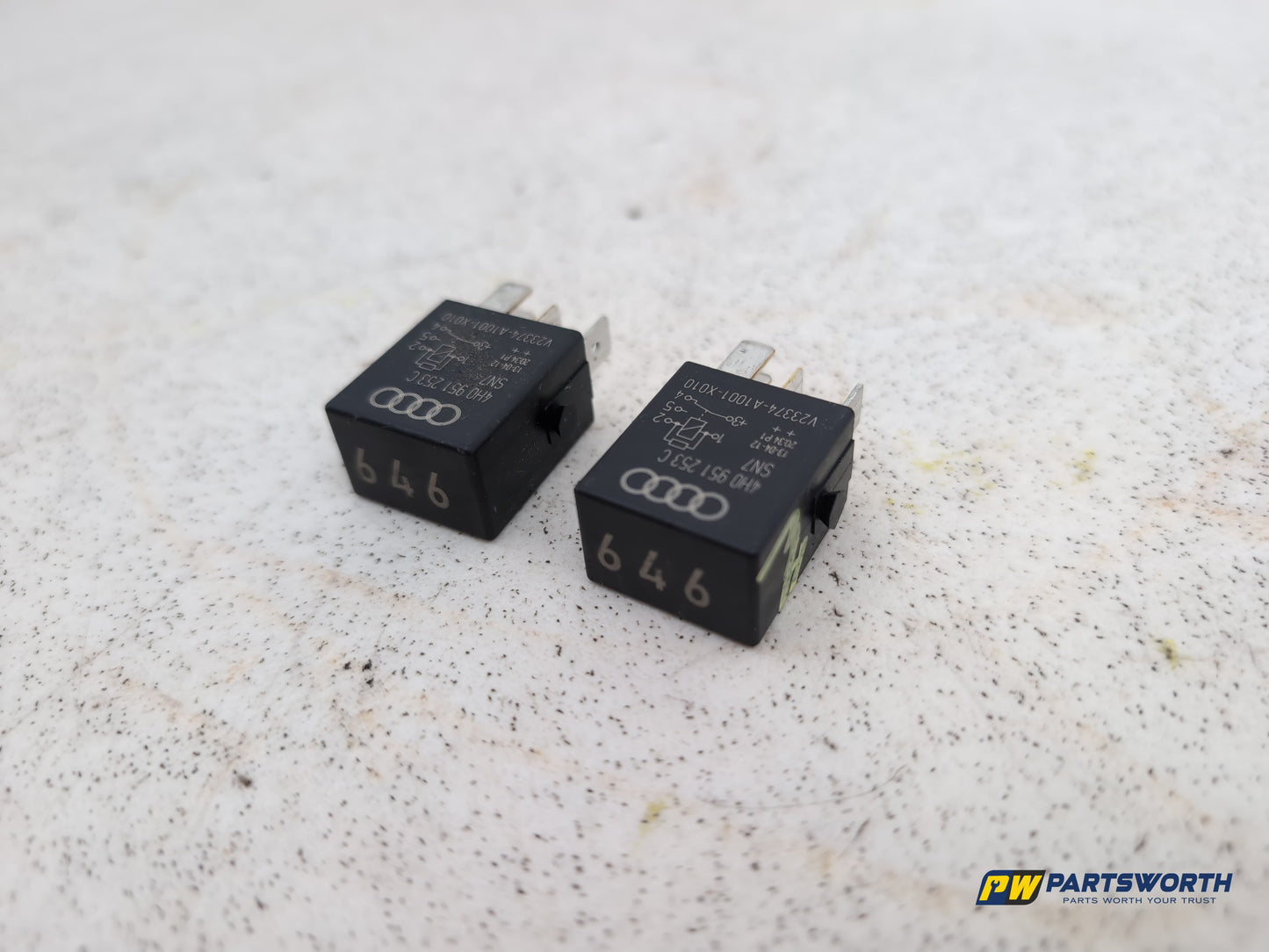 Fuse and Relay Box 1 2