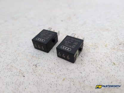 Fuse and Relay Box 1 2