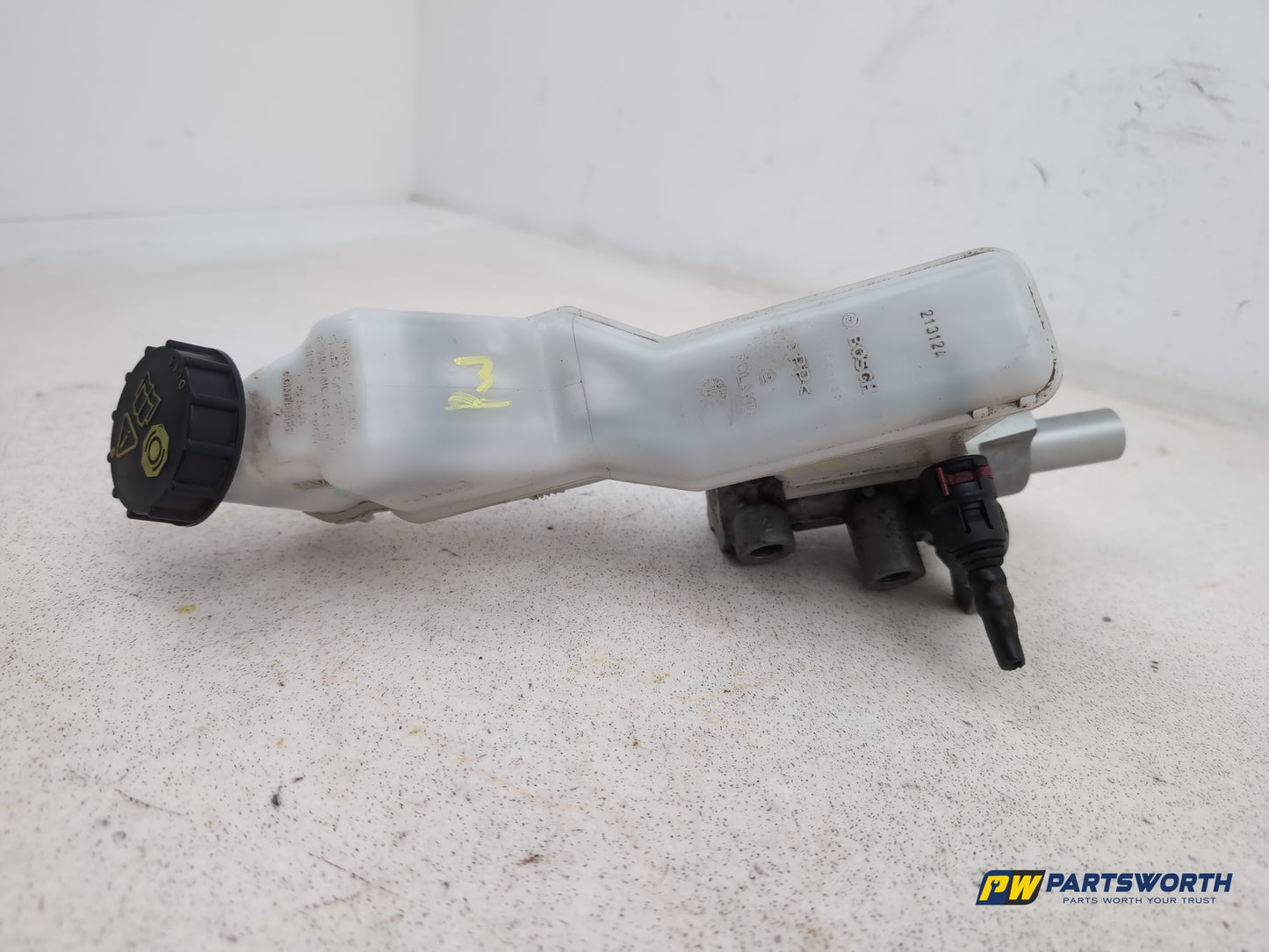 Ford Fiesta Zetec Brake Master Cylinder 0204054028 2012-2017 - photo 2