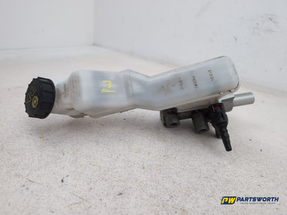 Ford Fiesta Zetec Brake Master Cylinder 0204054028 2012-2017 - photo 2