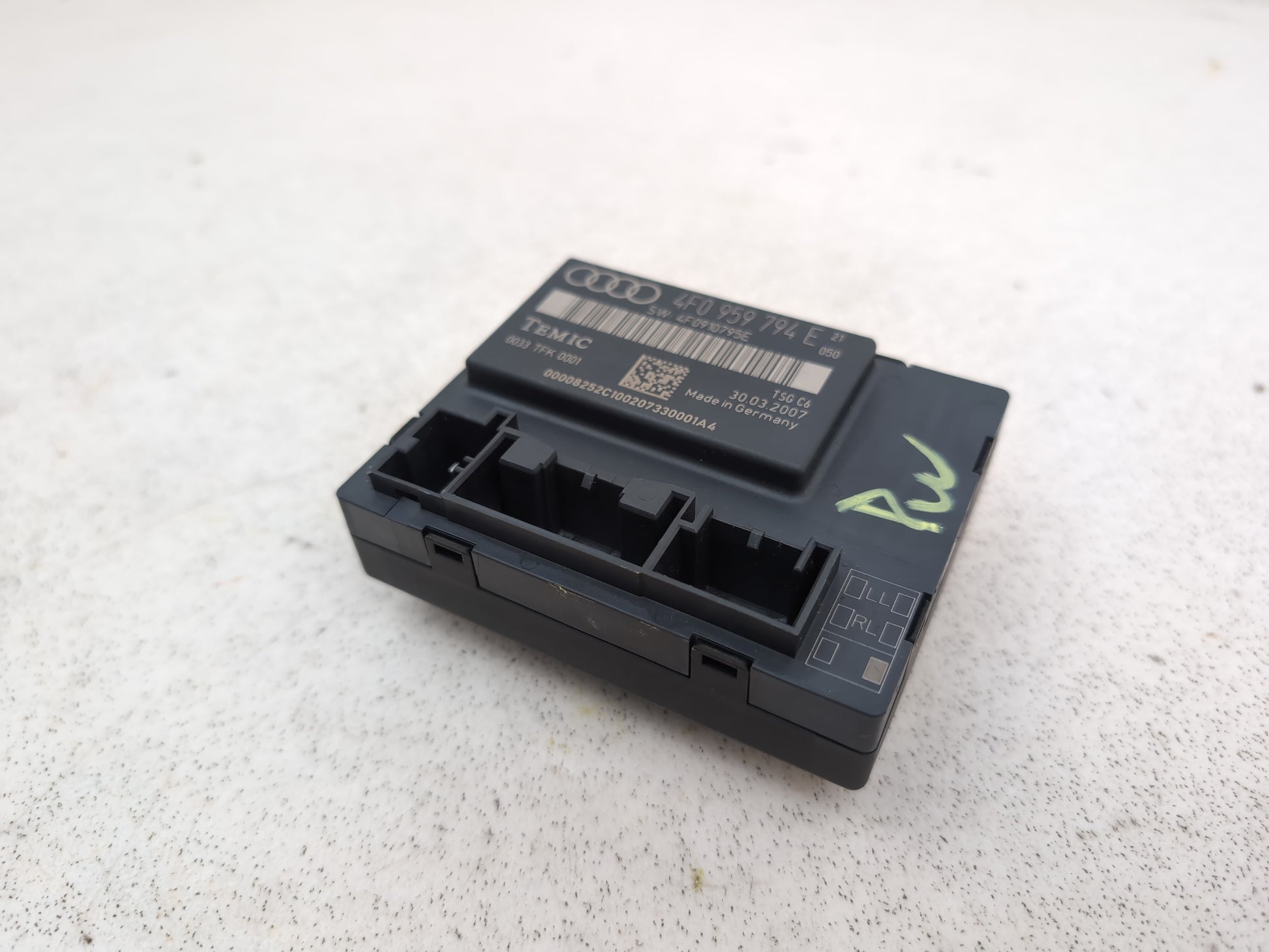 Audi A6 Se Tdi Quattro Rear Right Drivers Side Door Control Module 4e0959794e - photo 2